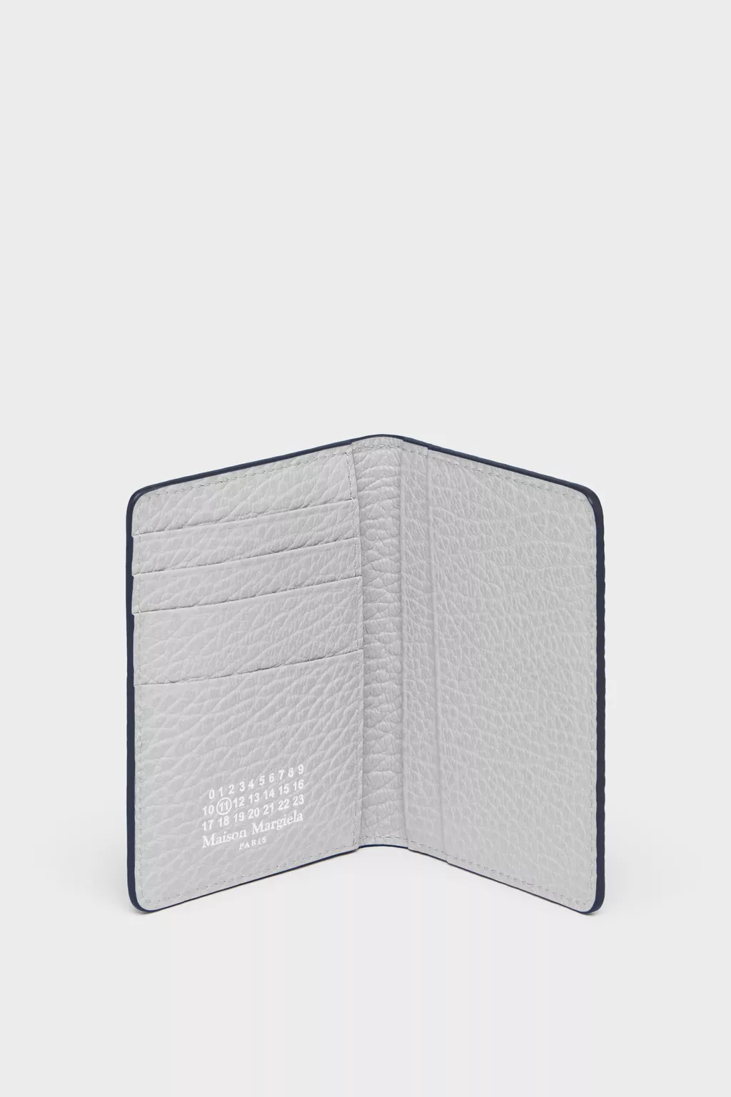 SA1VX0011_P8844_HB394_T.webp?