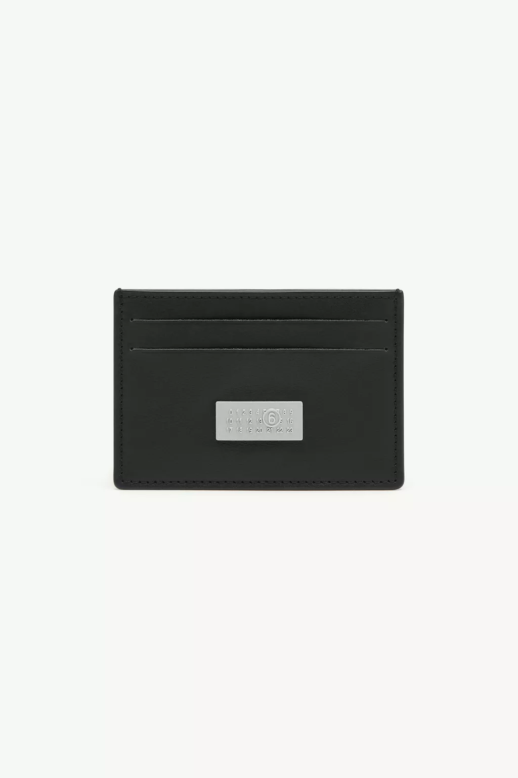 SA5UI0013_P7258_T8013_L.webp?