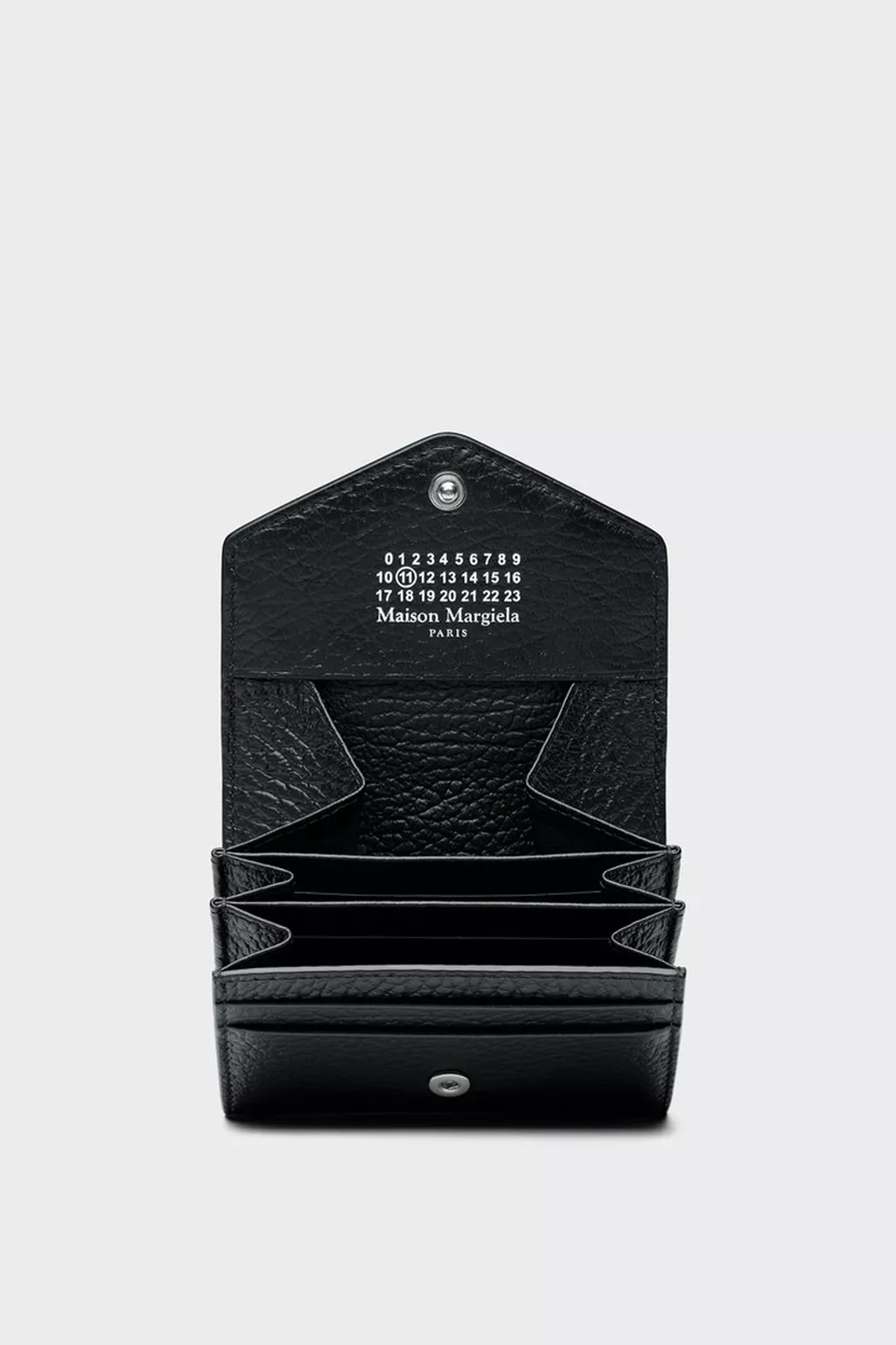 S56UI0149_P4455_T8013_HL.webp?
