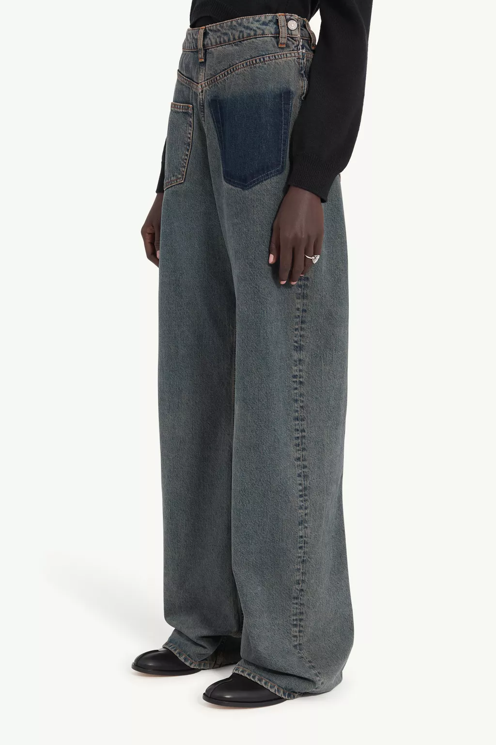 S52LA0257_S30844_963_D.webp?sw
