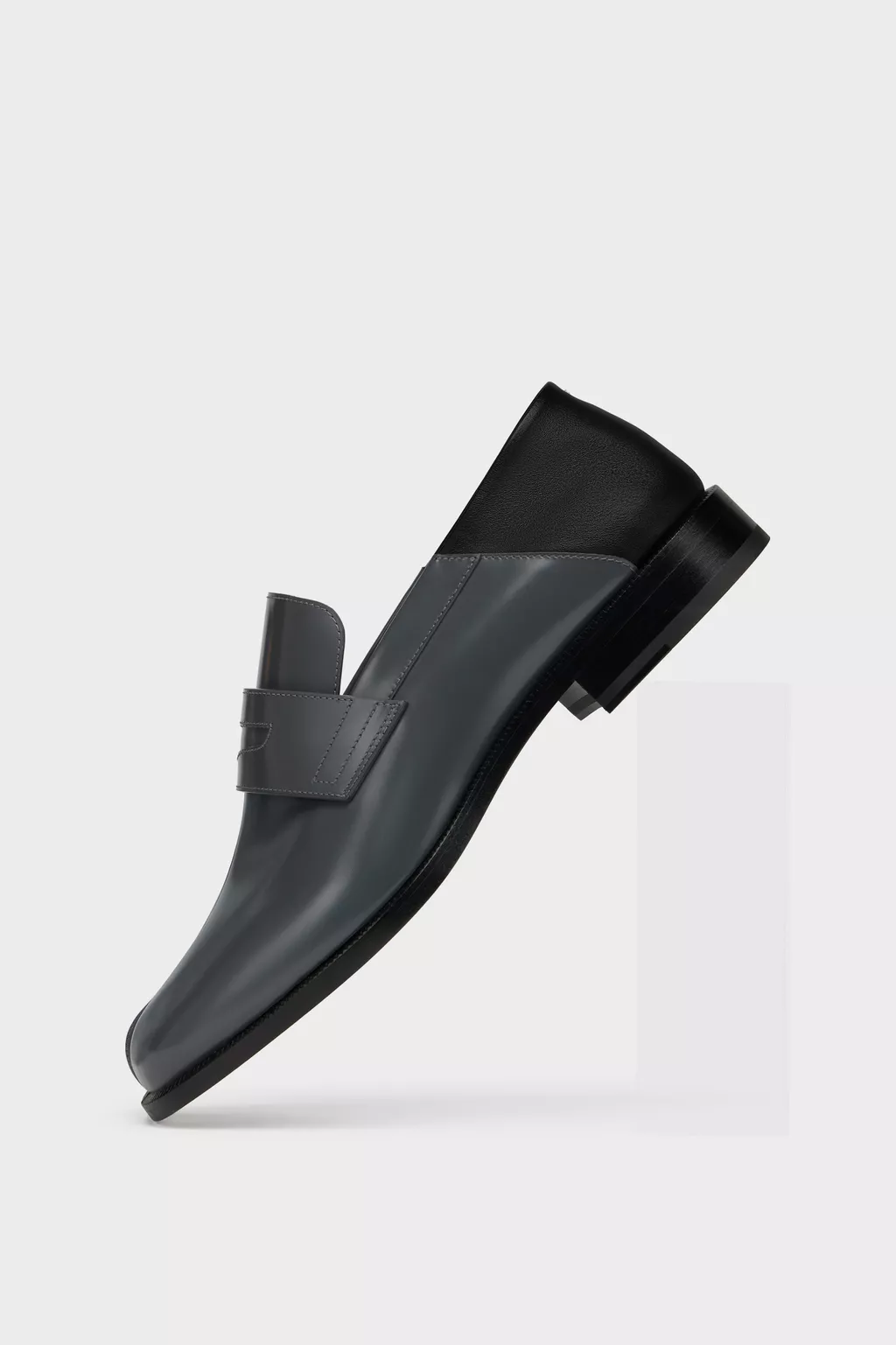 Grey Tabi slip-on | Maison Margiela Official