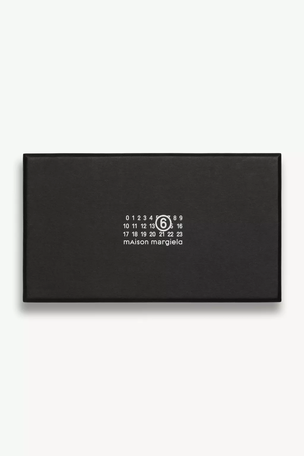 アート・デザイン・音楽 MM6 Maison Martin Margiela Special Box Gray Wraparound sunglasses | MM6 Official