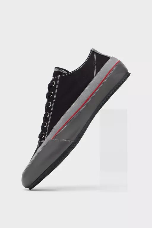 Traveler Sneaker - Sneakers