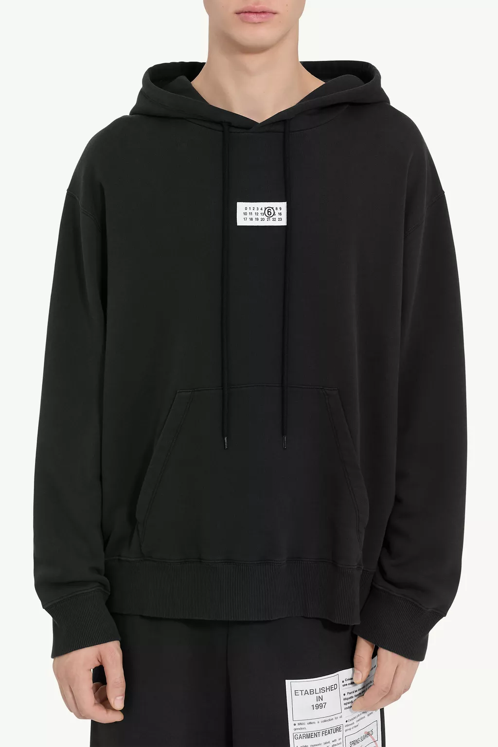 MM6 Maison Margiela ノースリーブフーディ Black Numeric Sweatshirt | MM6 Official