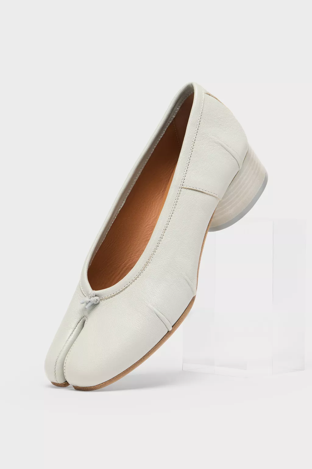 Maison Margiela Tabi バレエシューズ ホワイト38 S58WZ0128_P3753_T8132_F.webp?