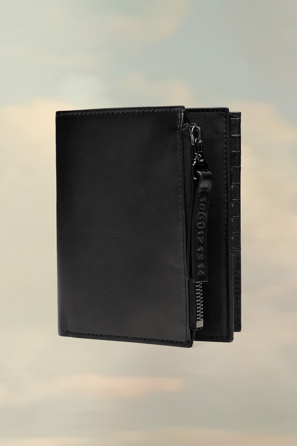 메종마르지엘라 가죽 지퍼 지갑 S55UI0289P1959T8013