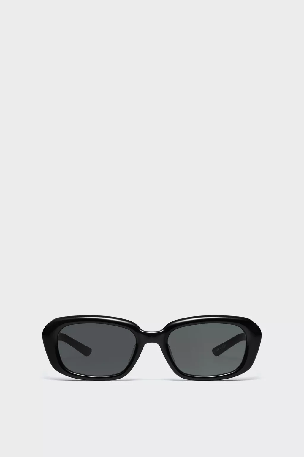 S33YC0066_M10078_961_F.webp?sw
