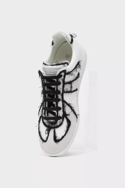 Replica Sneaker Embroidery - Sneakers