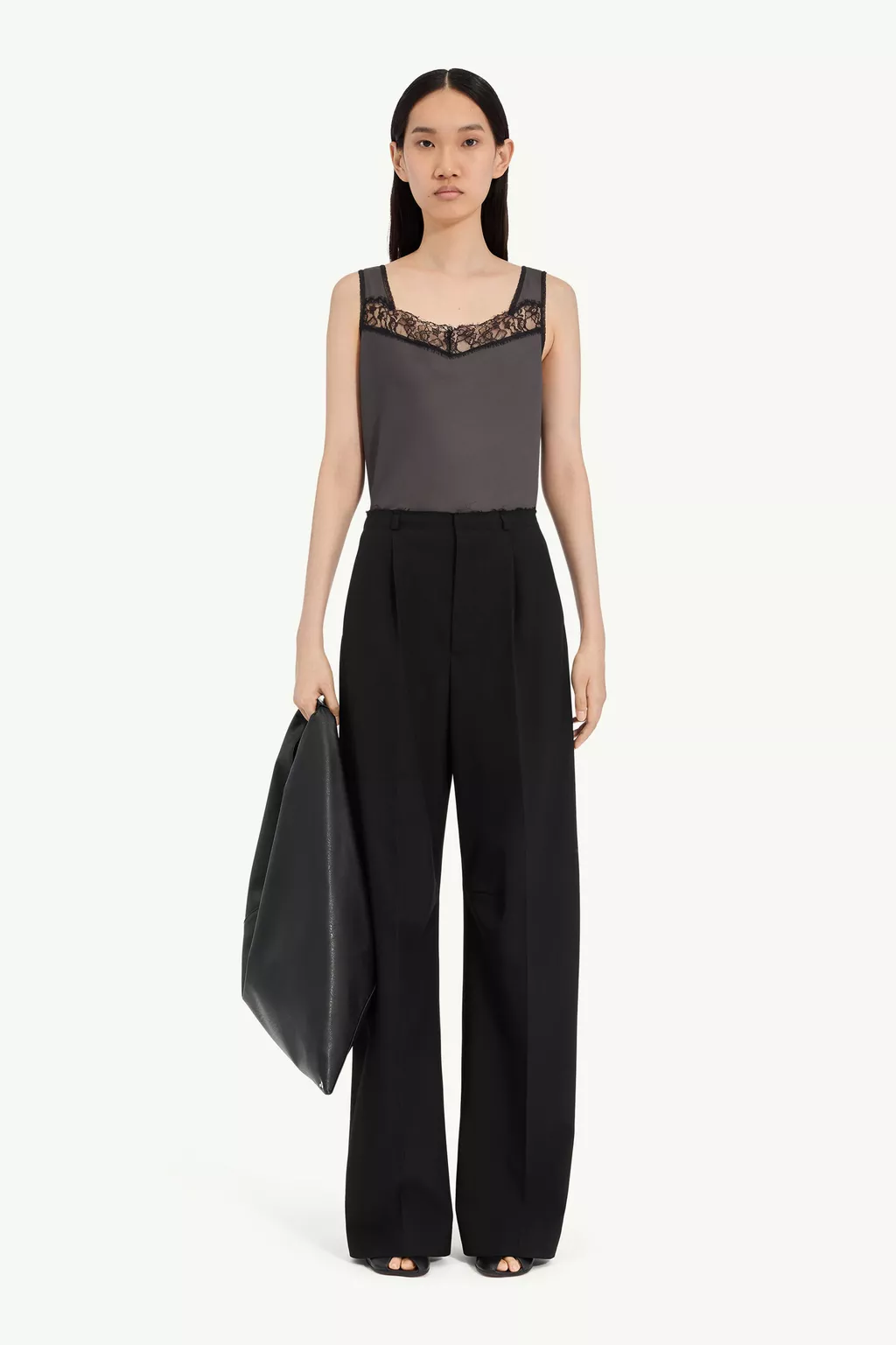 S52KA0555_M35436_900_L.webp?sw