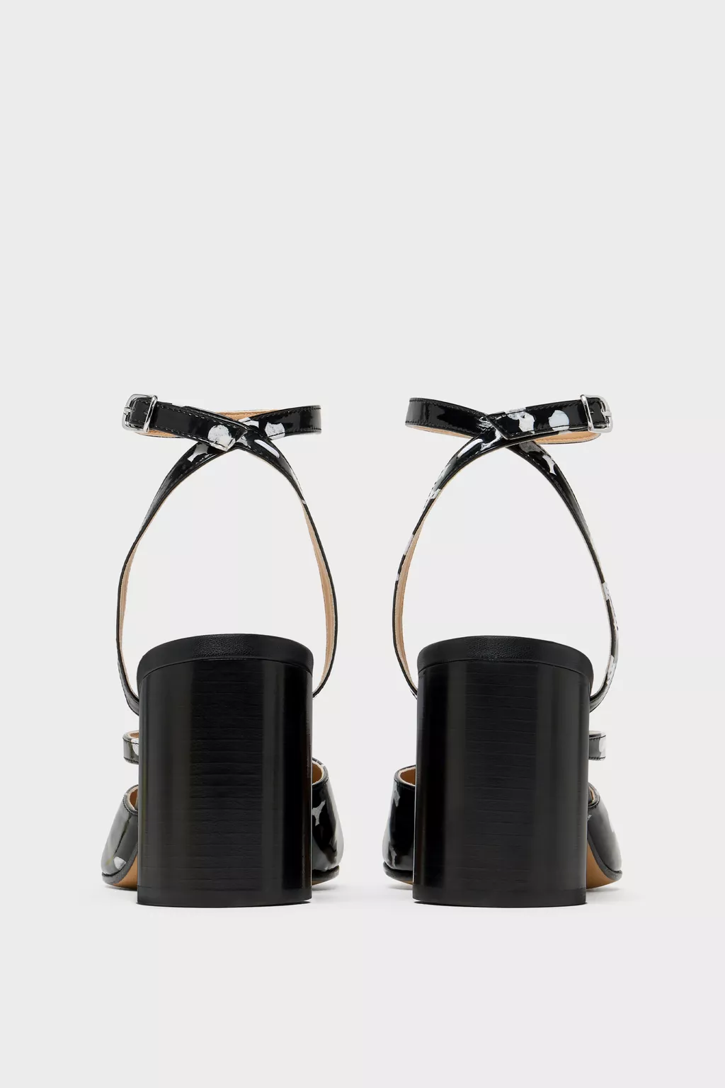 Black and White Tabi Sandal Pump | Maison Margiela Official