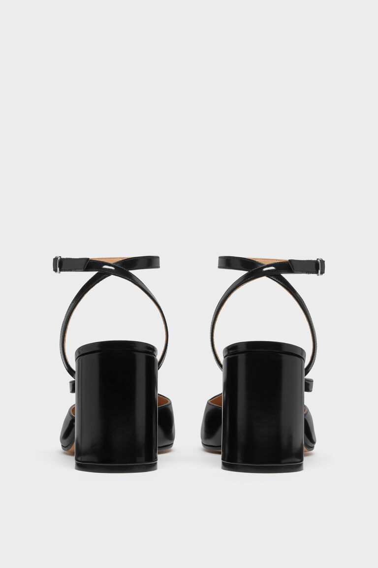 Tabi New 30 Laminated Leather Pumps main image 1