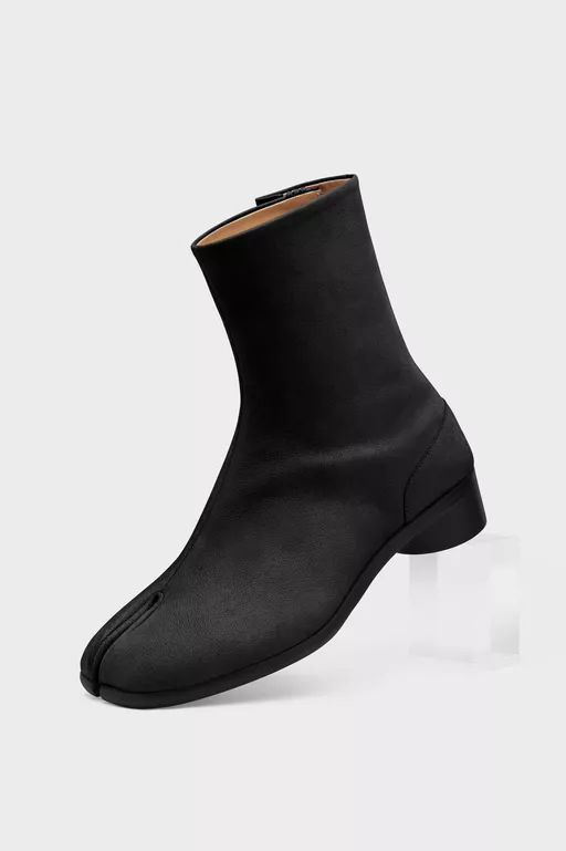 Tabi ankle boots