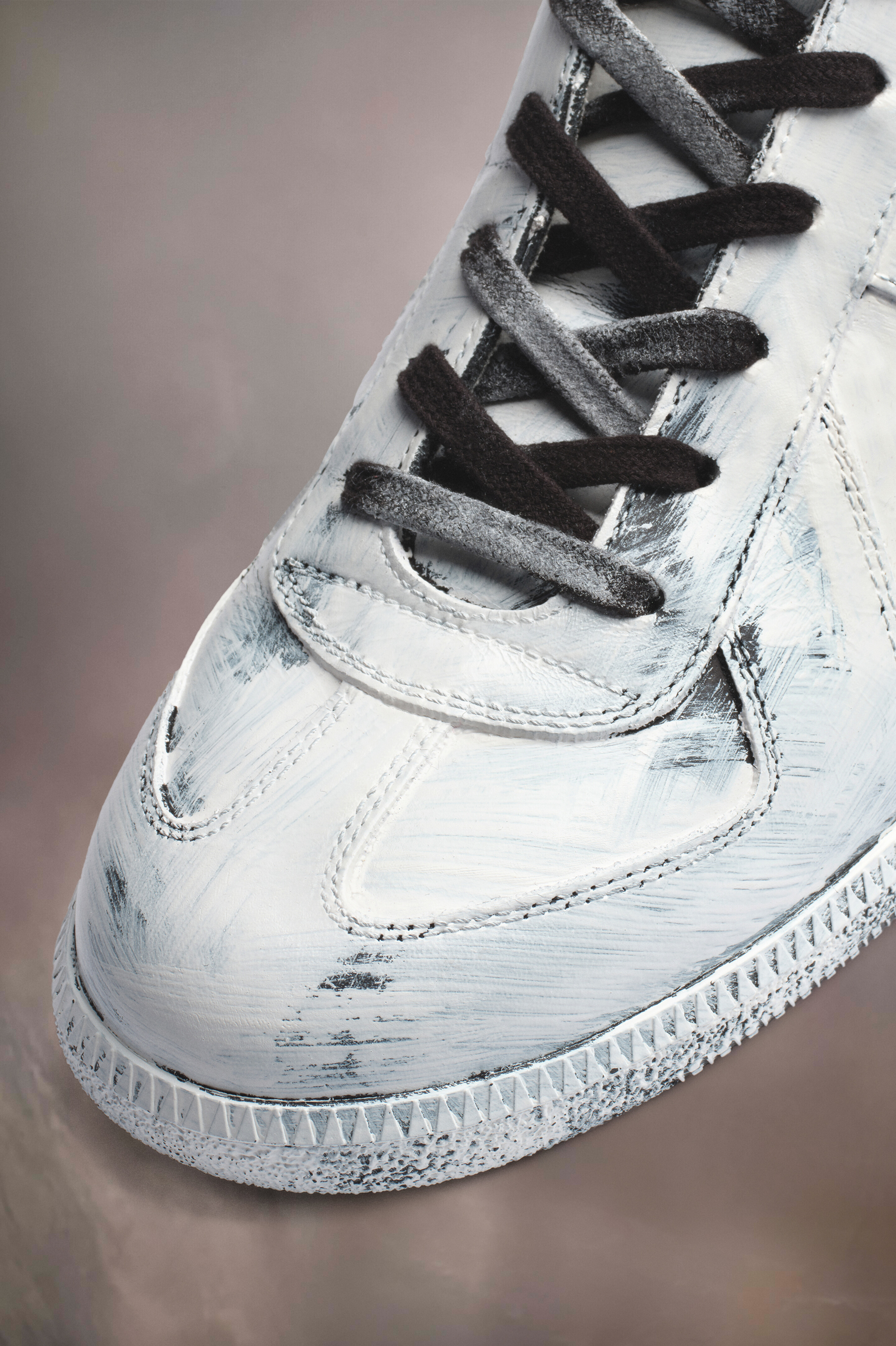 maison margiela men's shoes paint