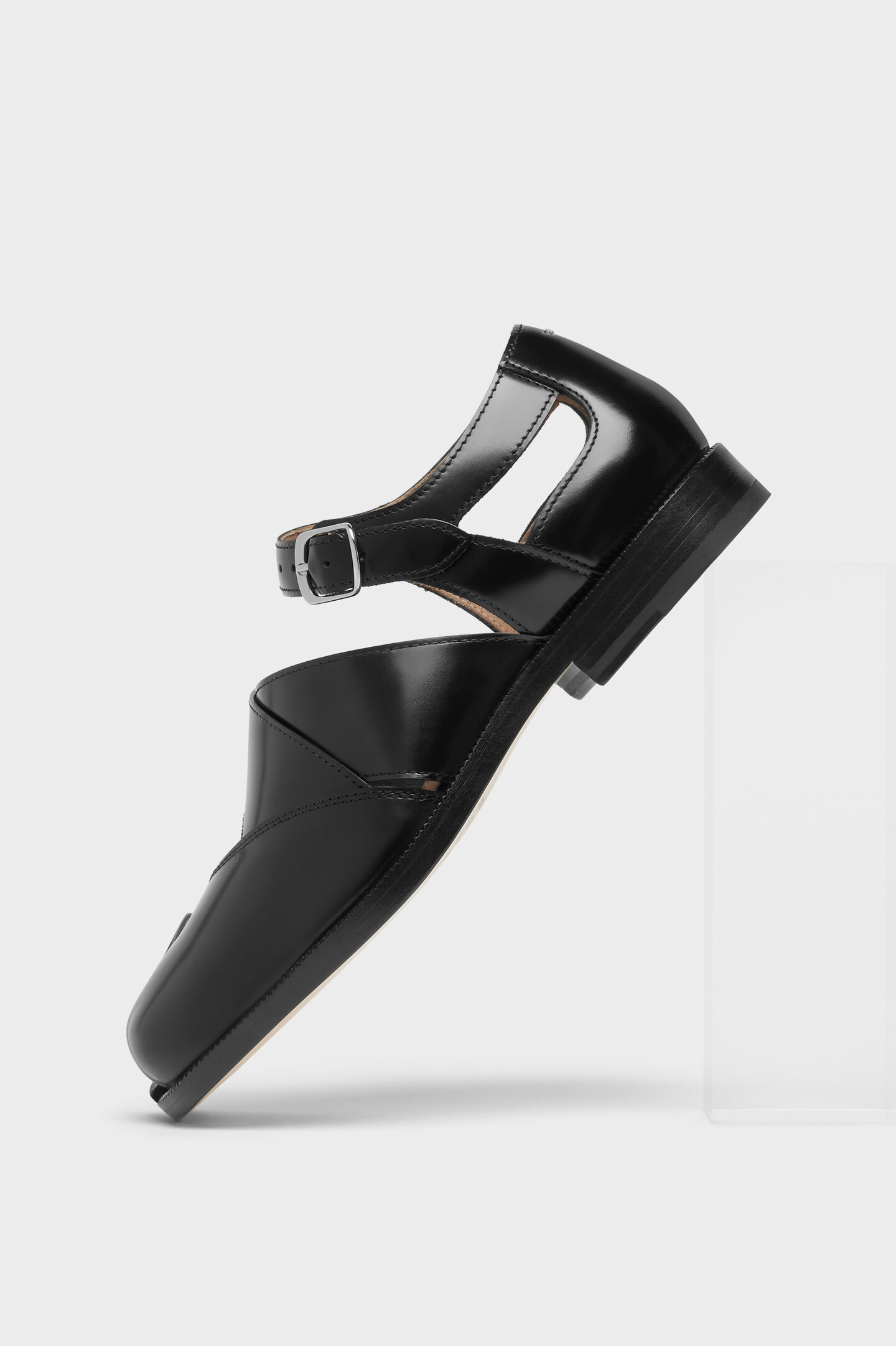 Maison Margiela tabi ストラップ サンダル ブラック TABI LEATHER SANDALS BAPTISTE