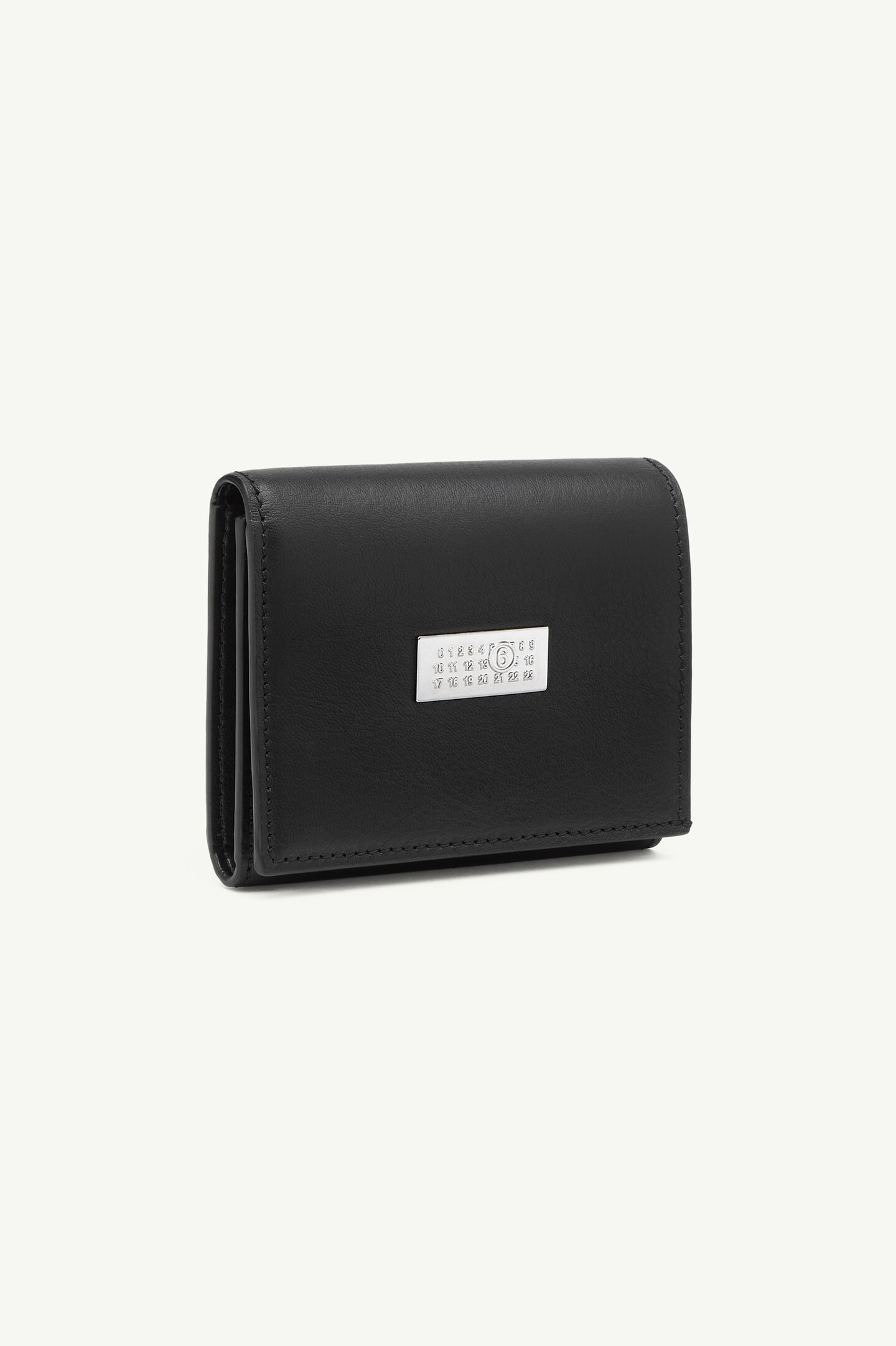 わ*ぽ様 MM6 Maison Margiela ショルダーウォレット ブラック SA6UI0030_P8332_T8013_H.jpg