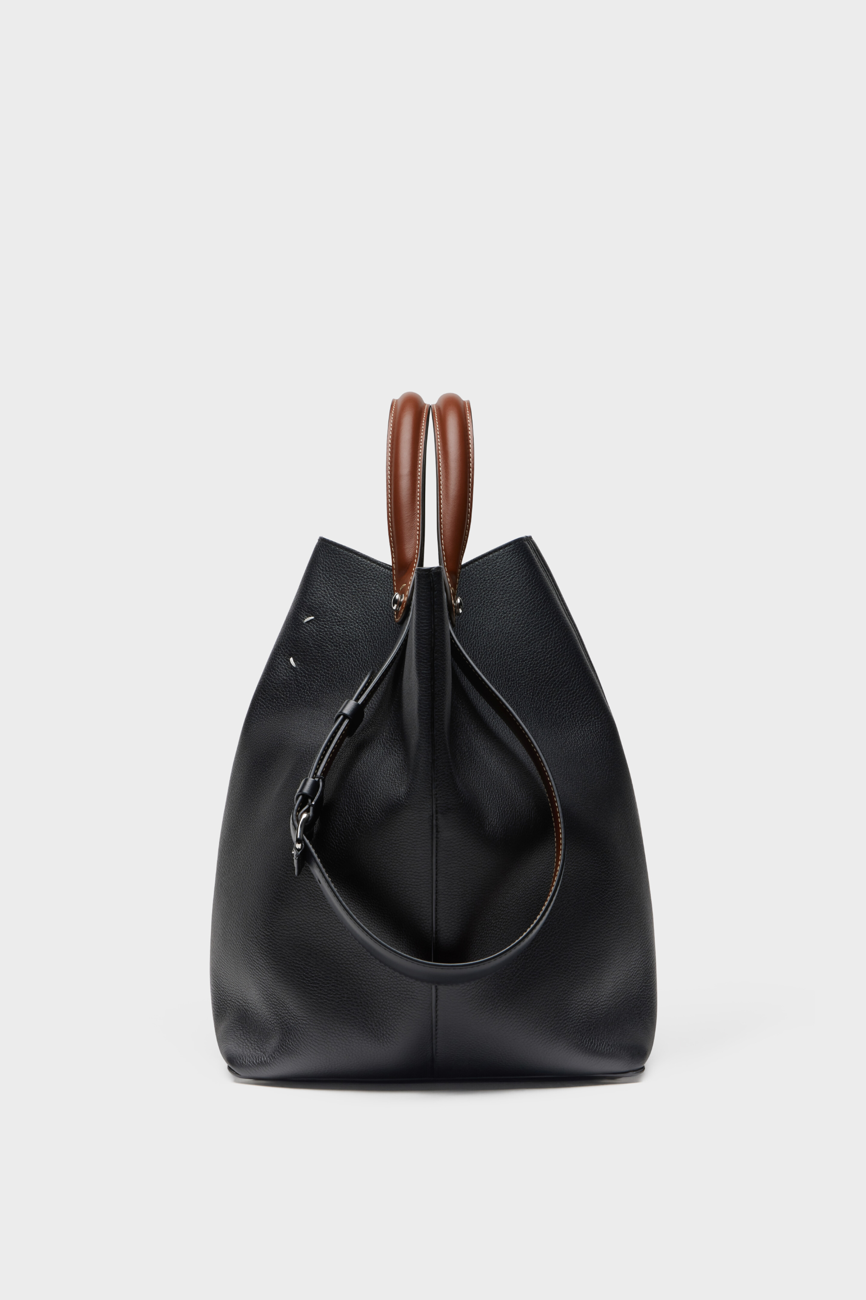 【値引き可能】Maison Margiela LARGE BUCKET BAG 値引き可能】Maison Margiela LARGE BUCKET BAG