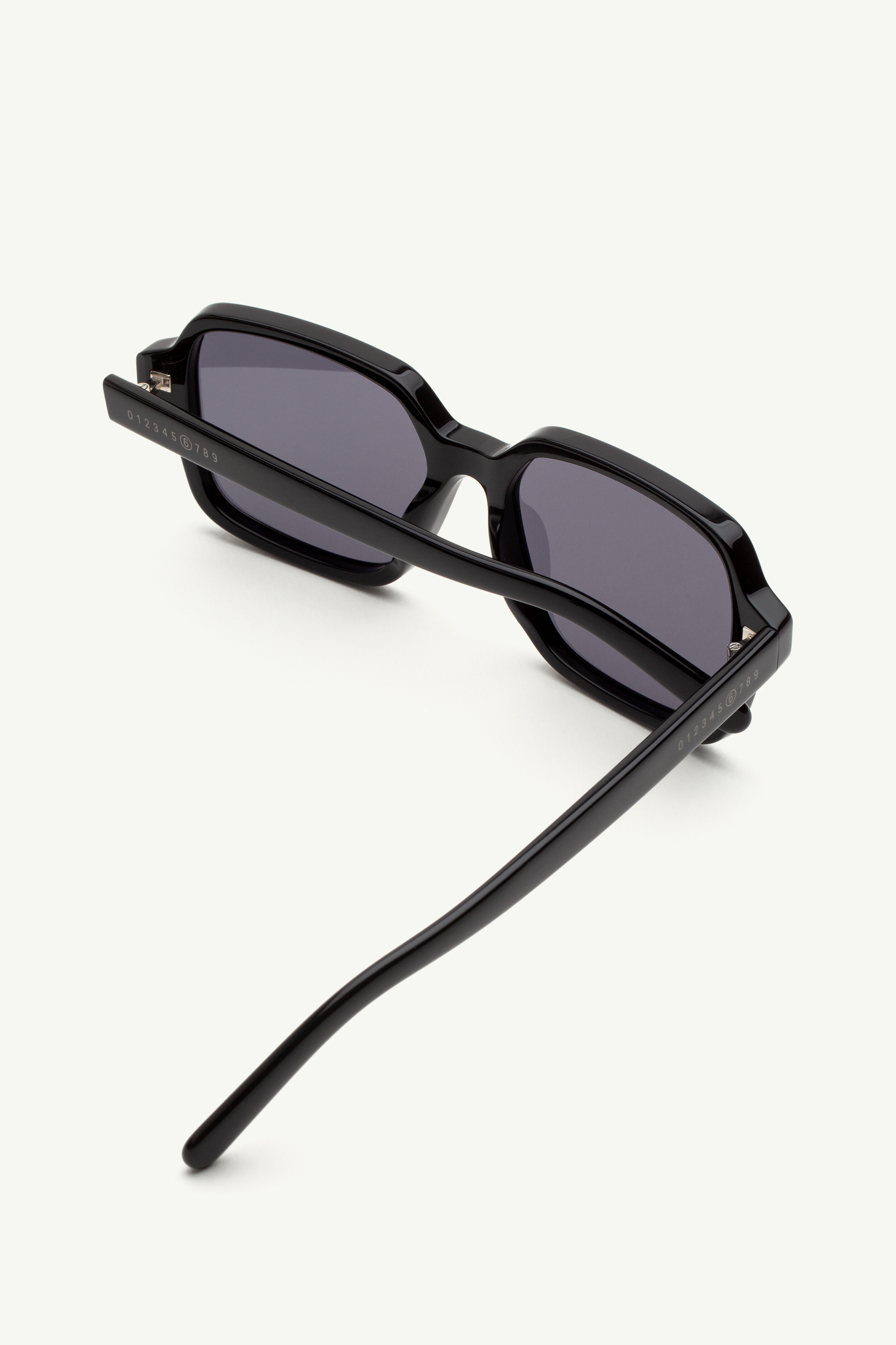 Square-frame sunglasses 3