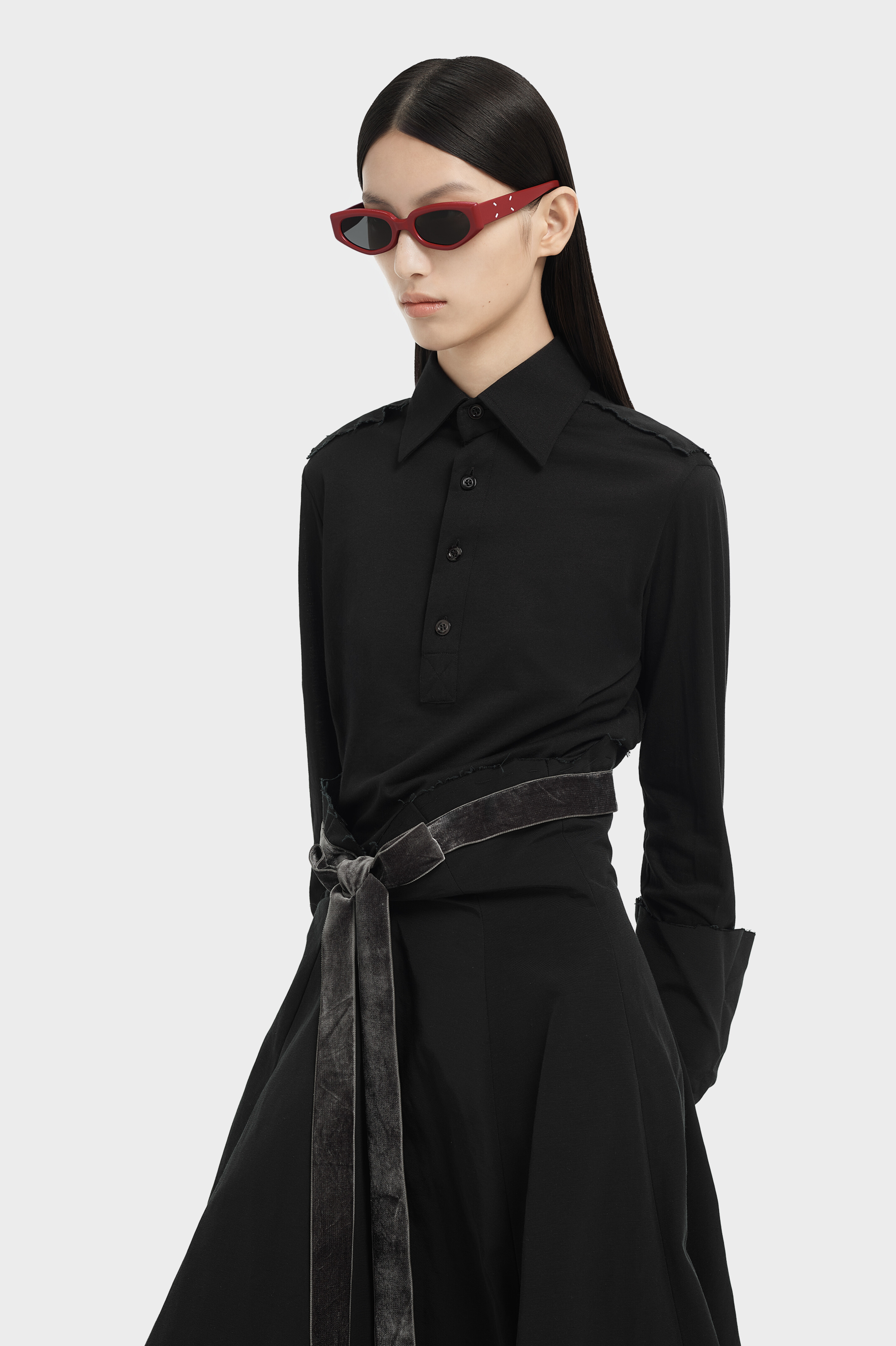 Minimalist Red Sunglasses x Gentle Monster​ | Maison Margiela