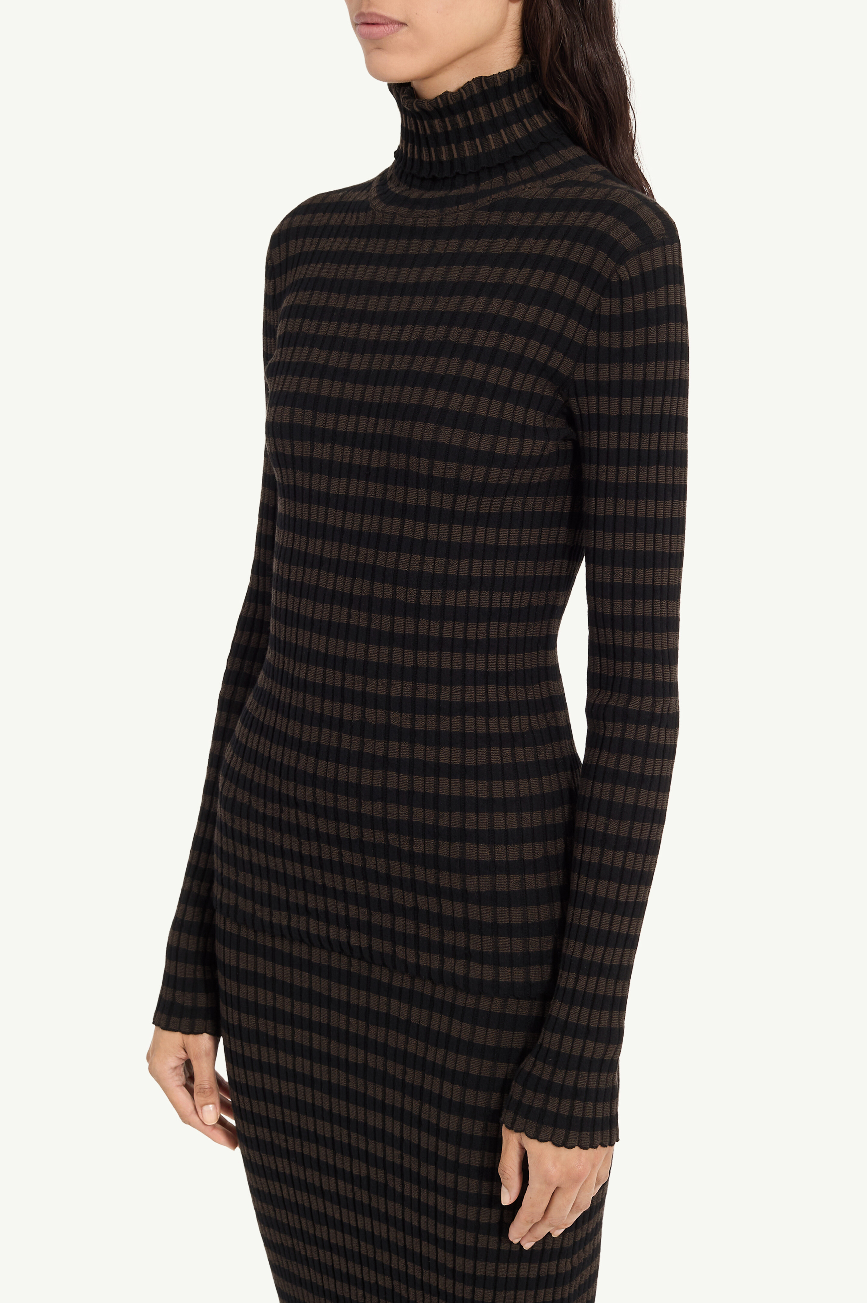 Ribbed turtleneck display picture 1