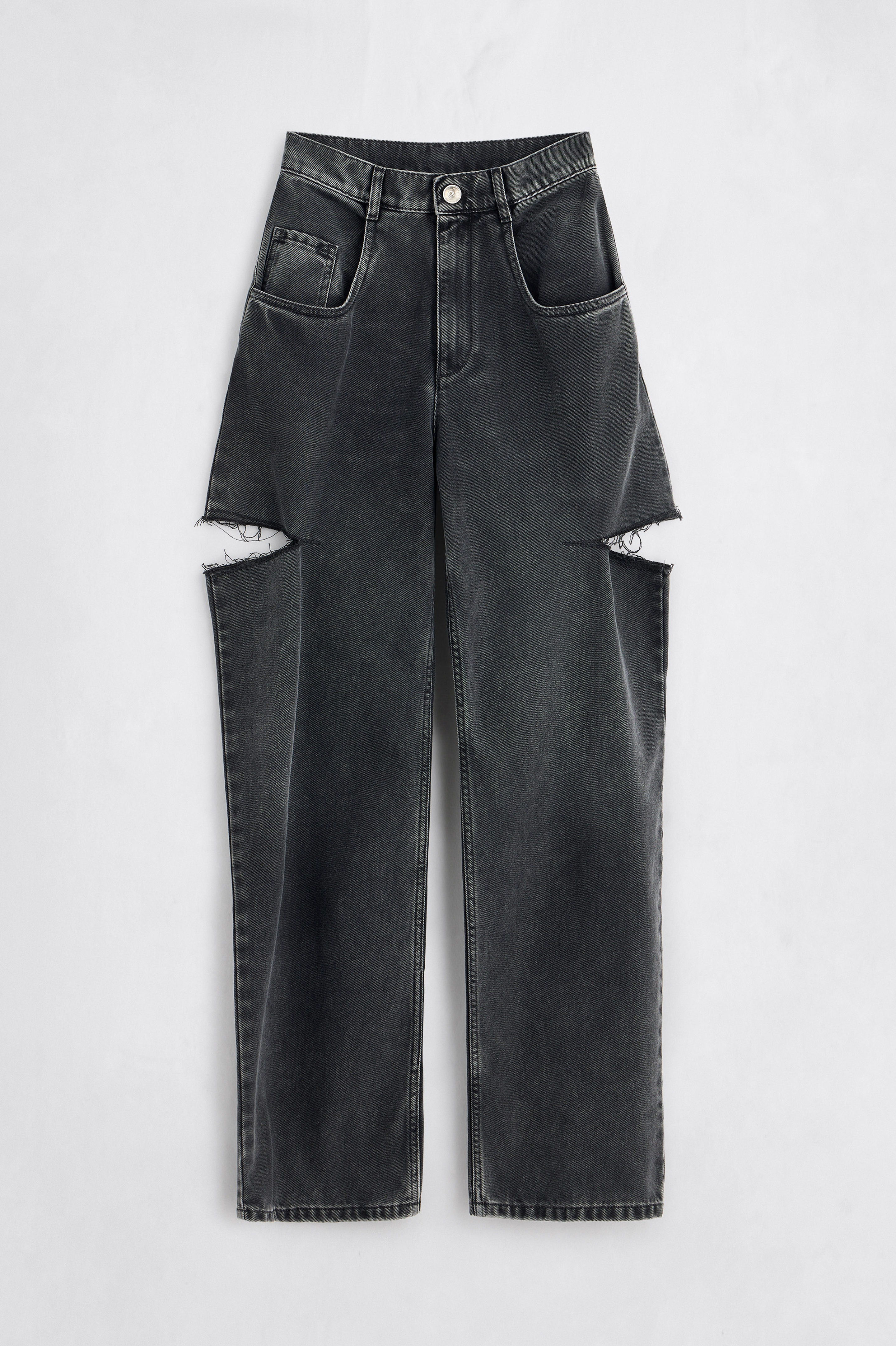 Cut-out jeans