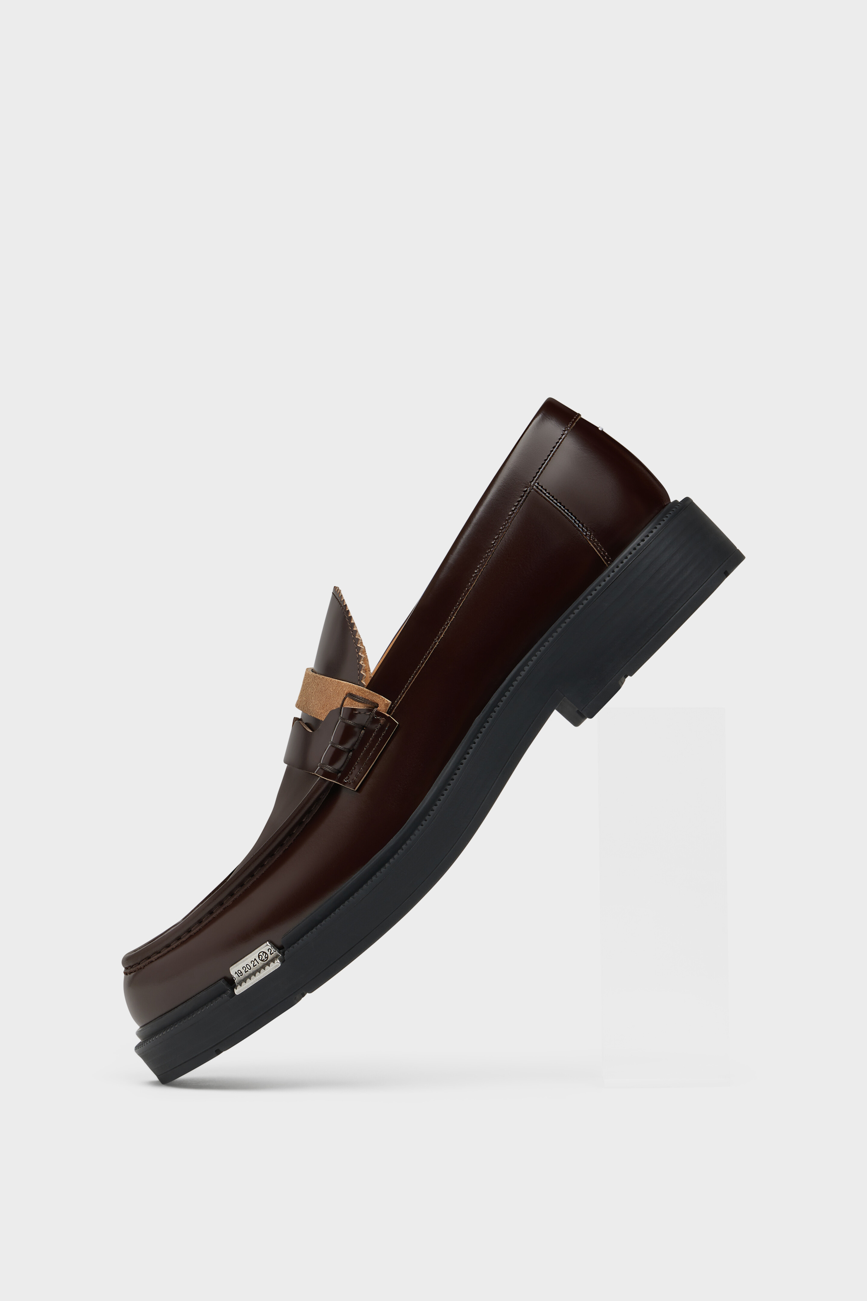 DECORTIQUE LOAFER