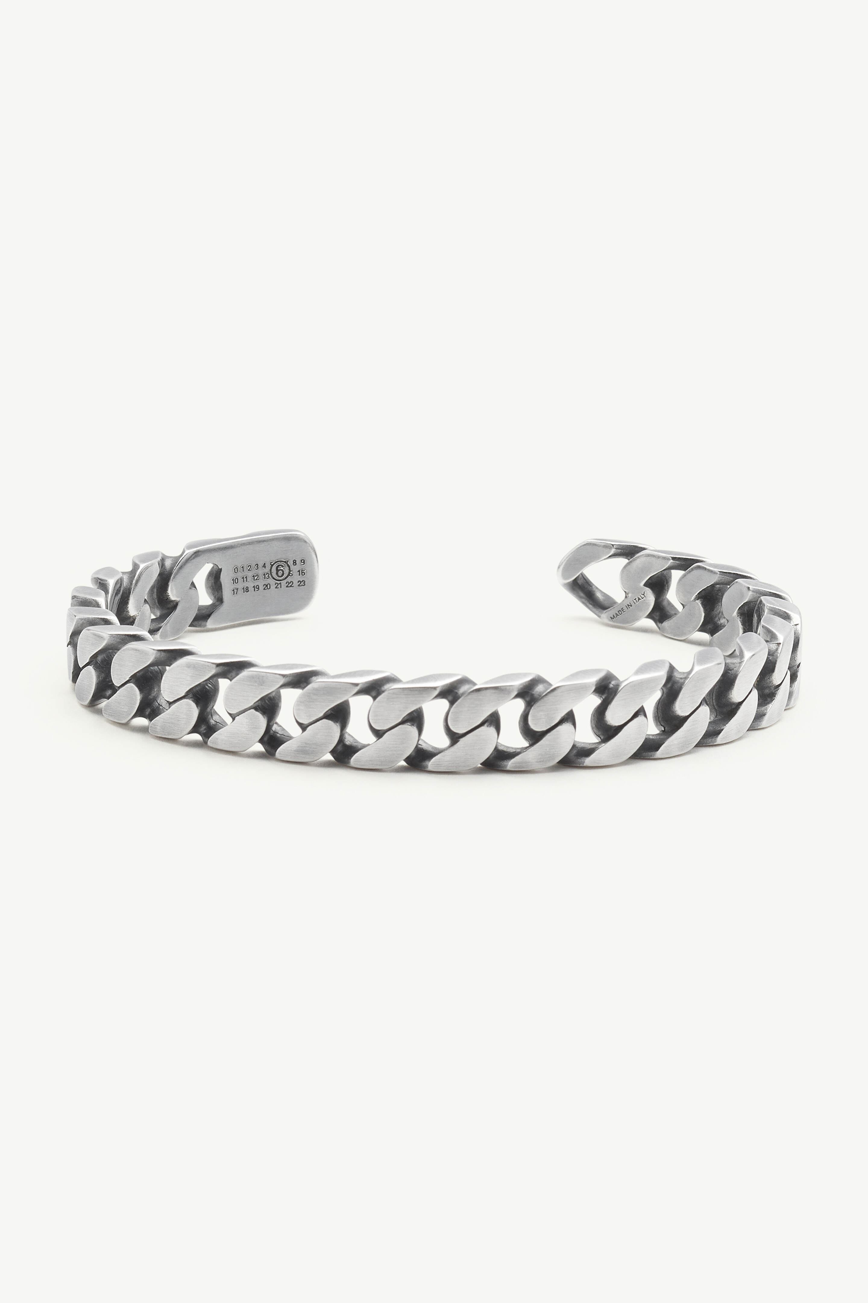 Chain cuff