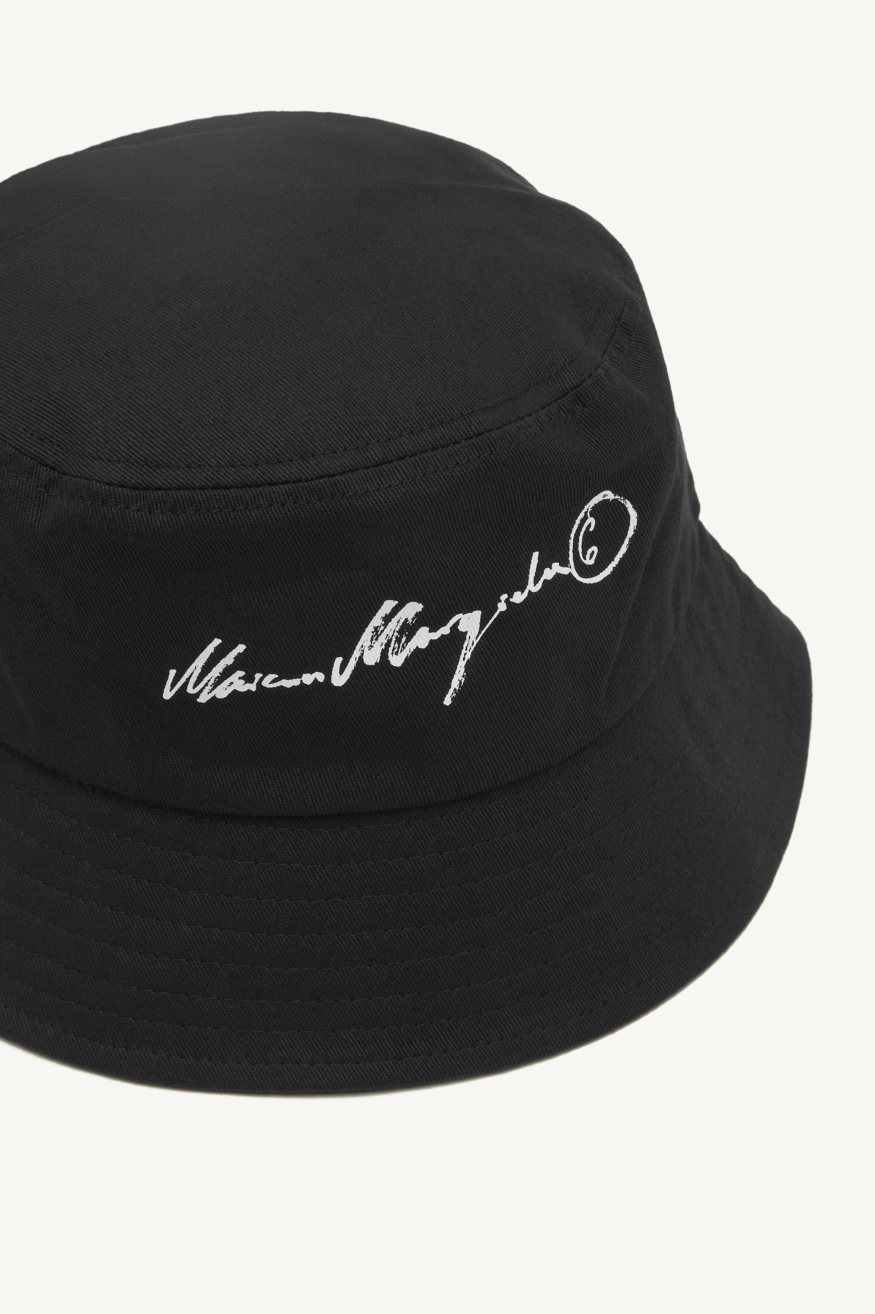 MM6 コットン バケットハット | Maison Margiela公式