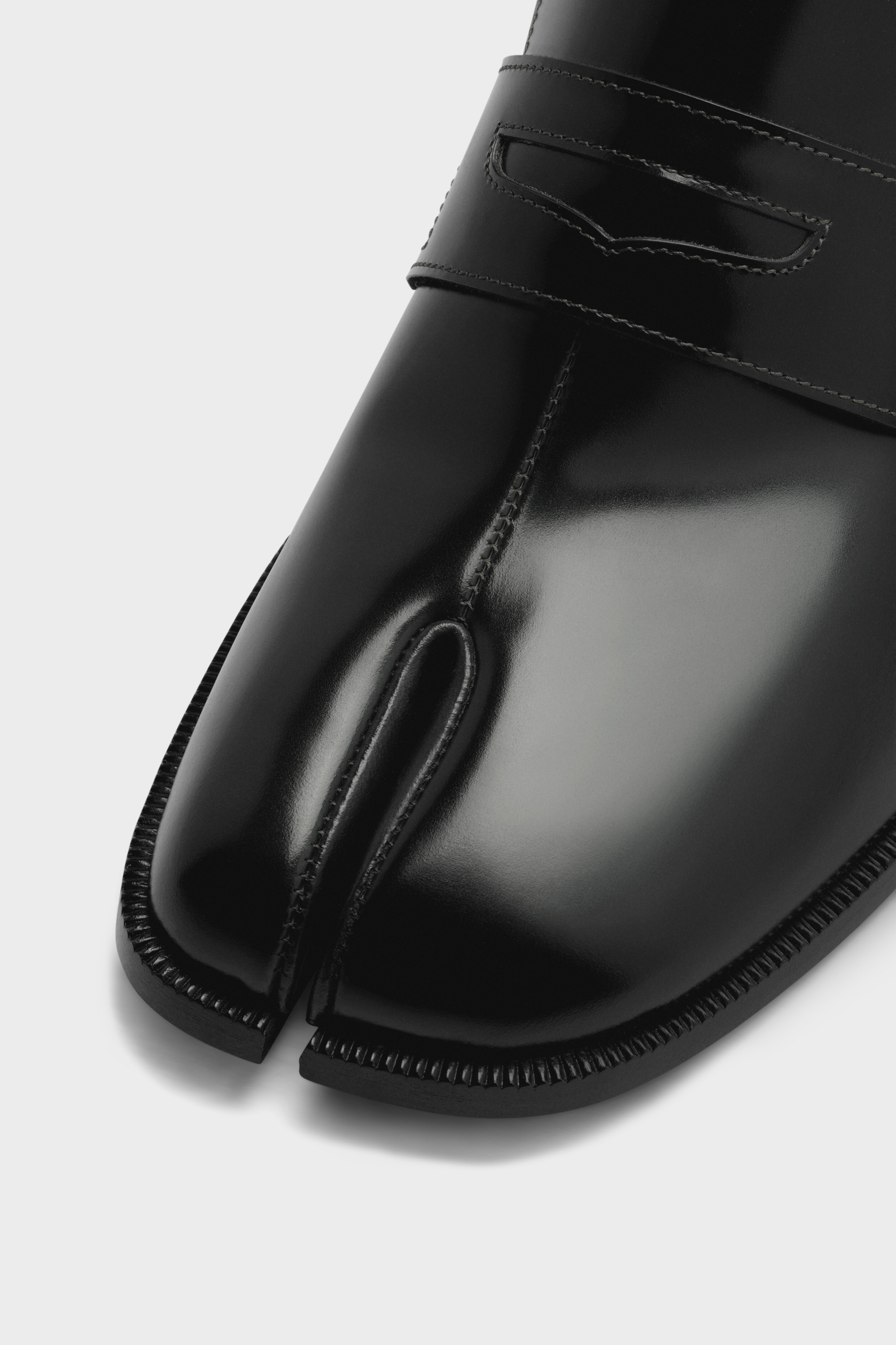 Tabi slip-on Black | Maison Margiela Official