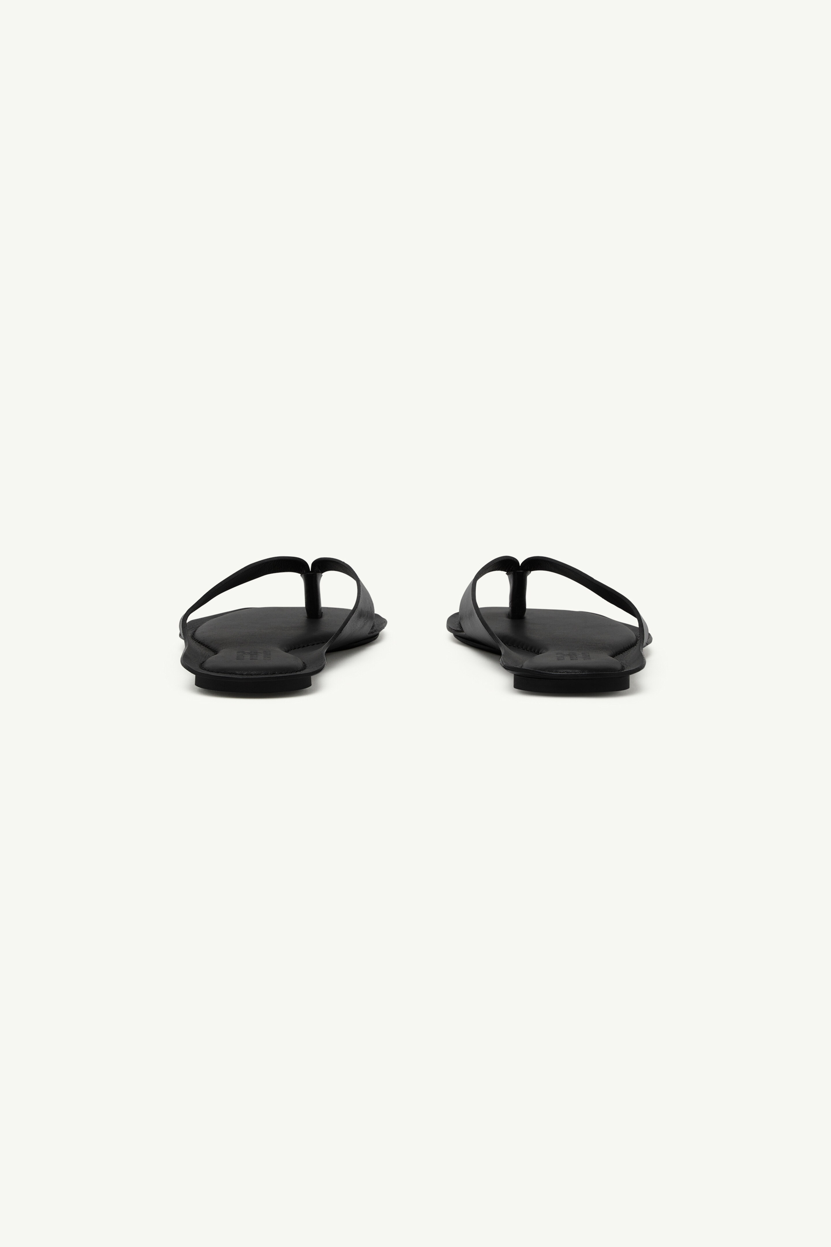 Black Anatomic leather flip flops | MM6 Official