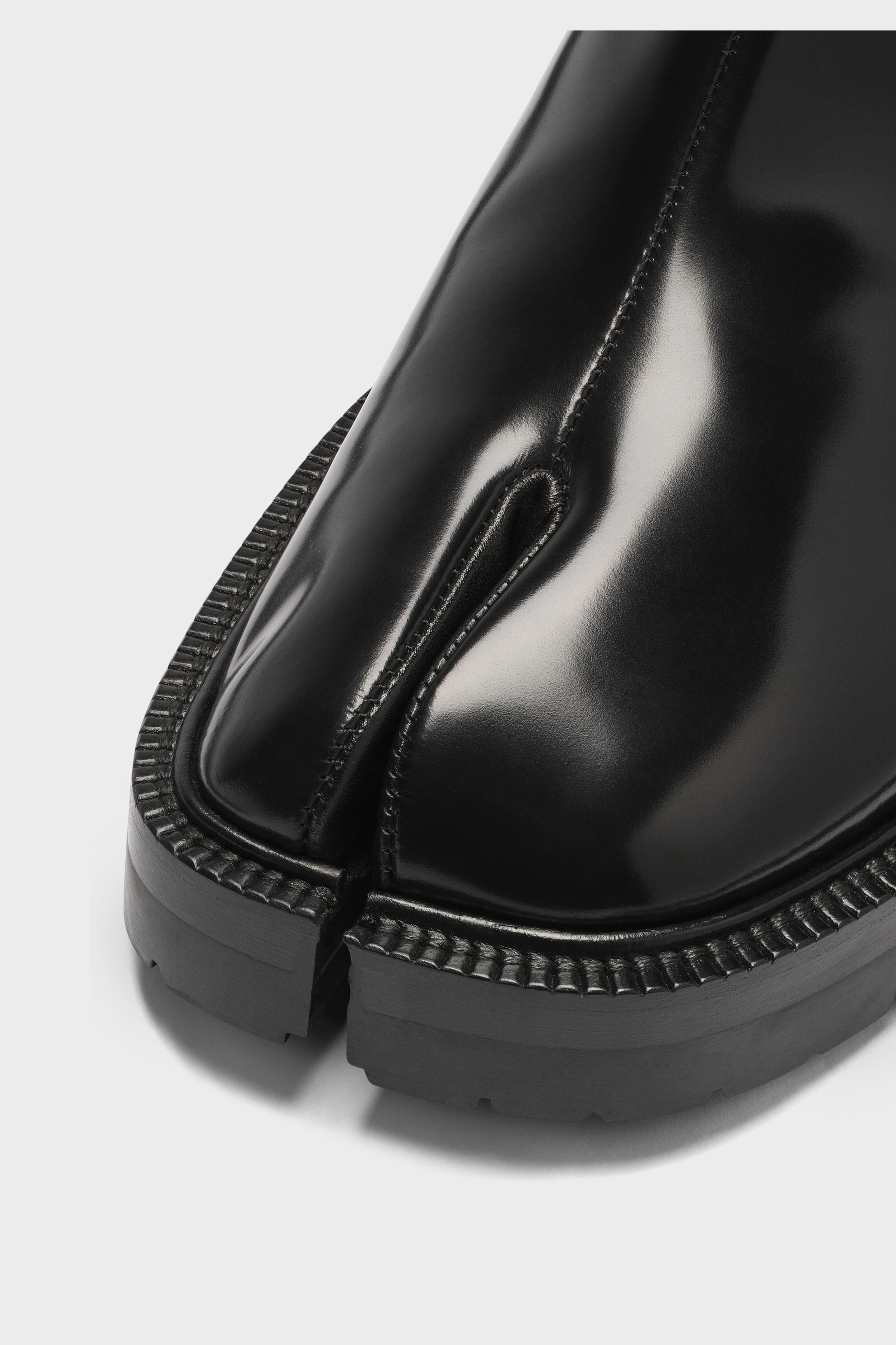 Black Tabi Chelsea boot | Maison Margiela Official