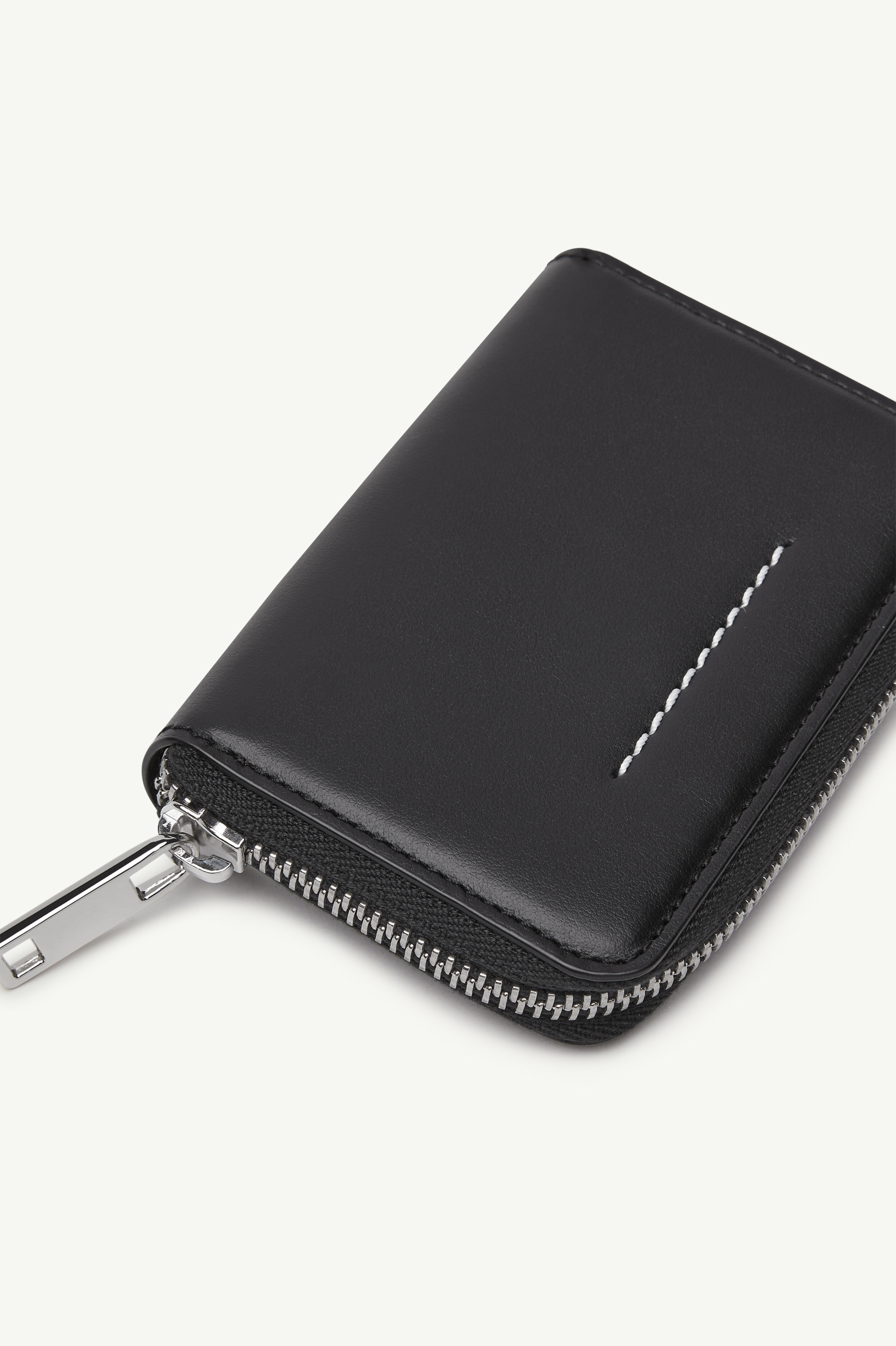 Black Japanese 6 Zip-Around wallet | MM6 Official