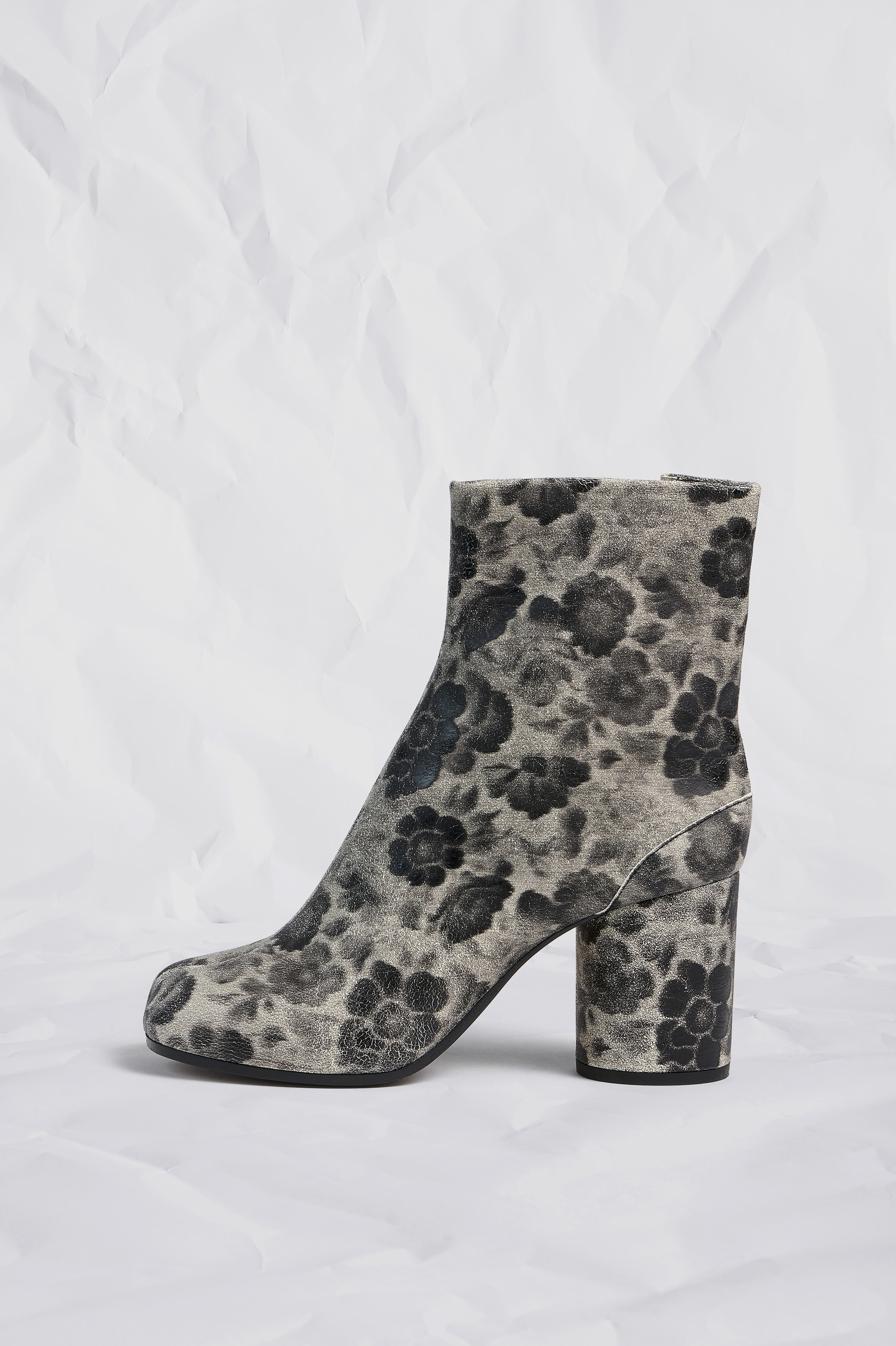 Gray Tabi Ankle Boots Crackle Flower Print | Maison Margiela Official