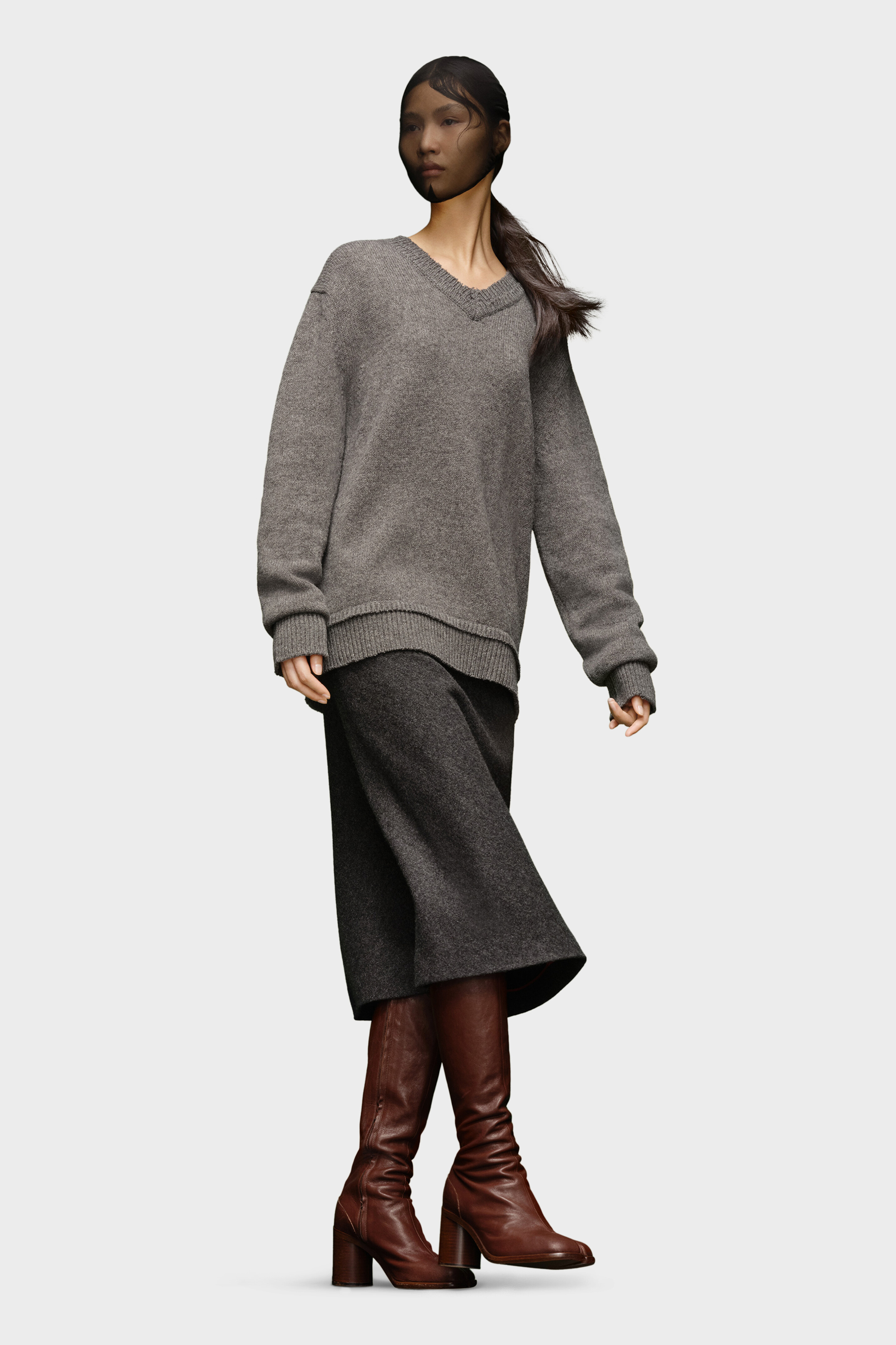 トップス MAISON MARGIELA ELBOW PATCH V-NECK KNIT Grey Elbow Patch Sweater | Maison Margiela Official