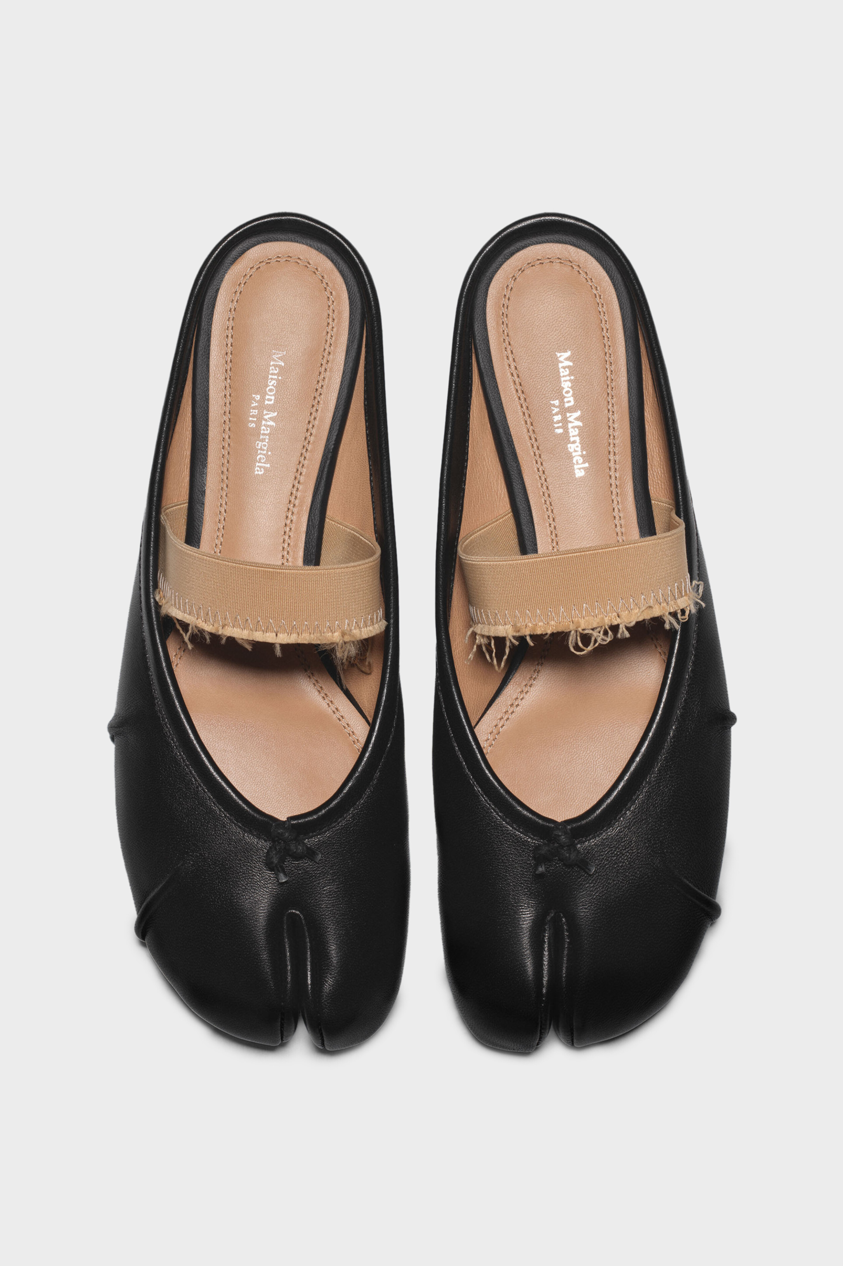 靴 Maison Margiela TABI MULE Black Leather Tabi Ballerina Mule| Maison Margiela