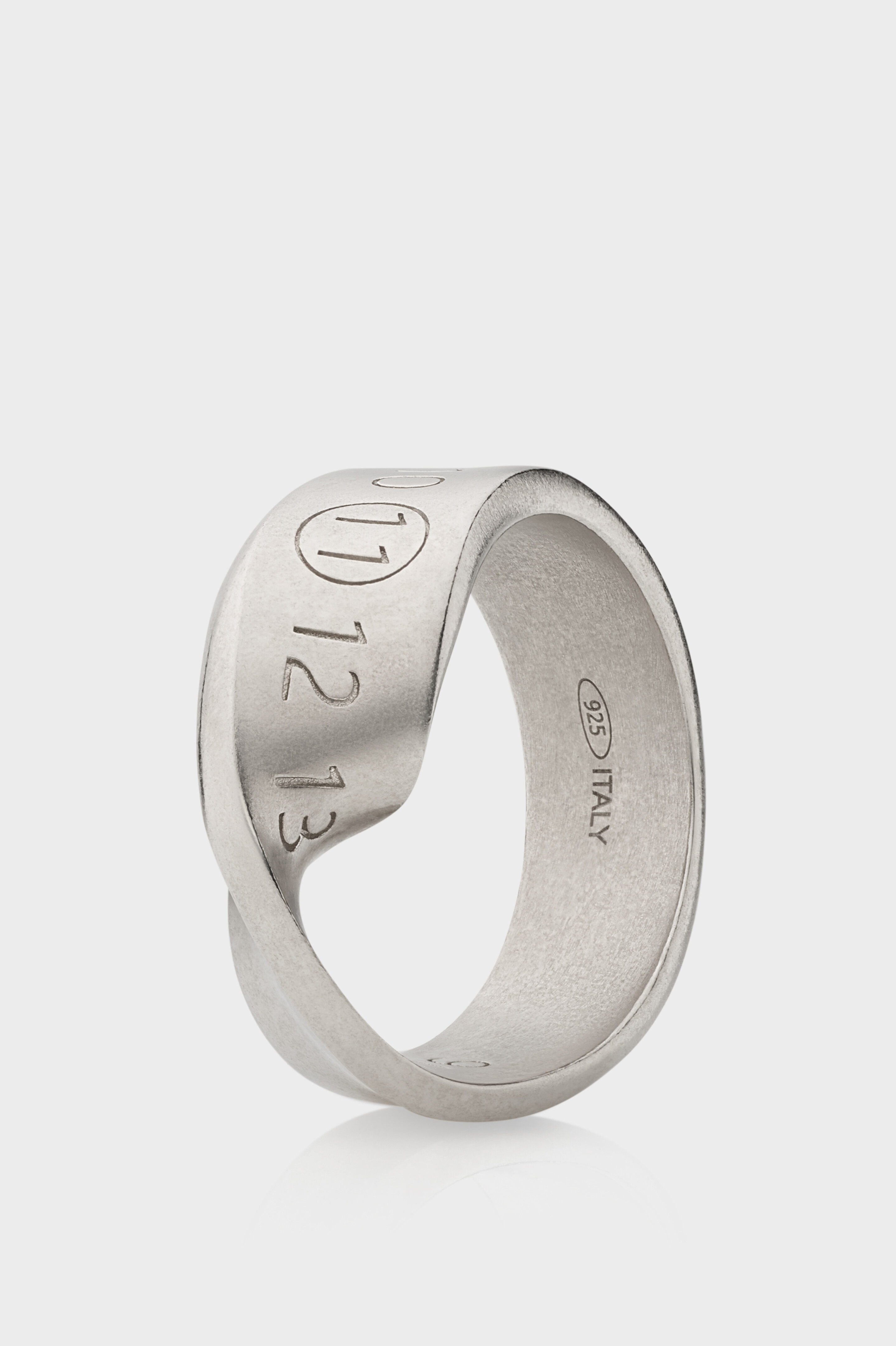 Polished palladio Twisted Number Ring | Maison Margiela Official