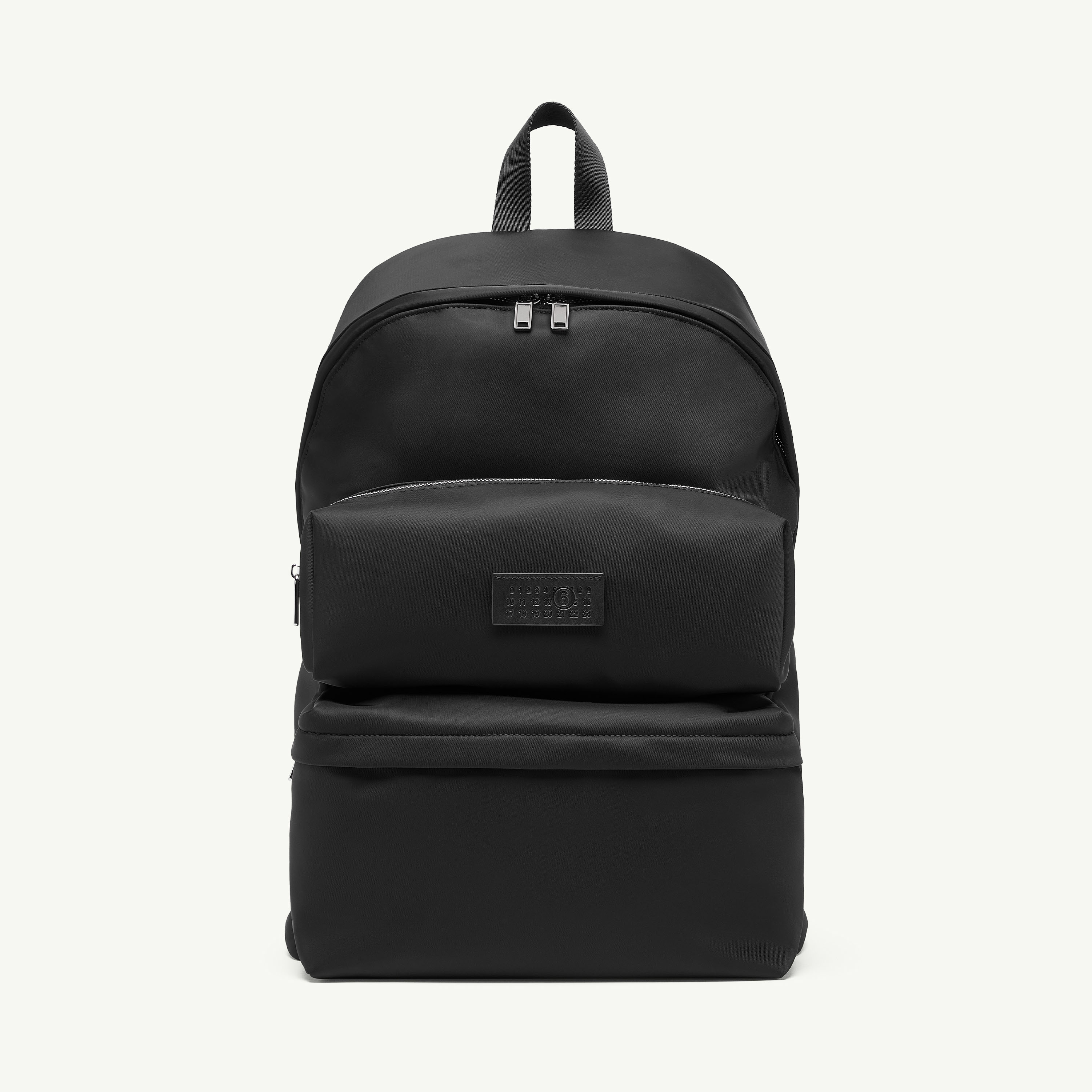 新品未使用　MM6 MAISON MARGIELA スリーポケット バックパック Black Nylon Three-Pockets Backpack | Maison Margiela