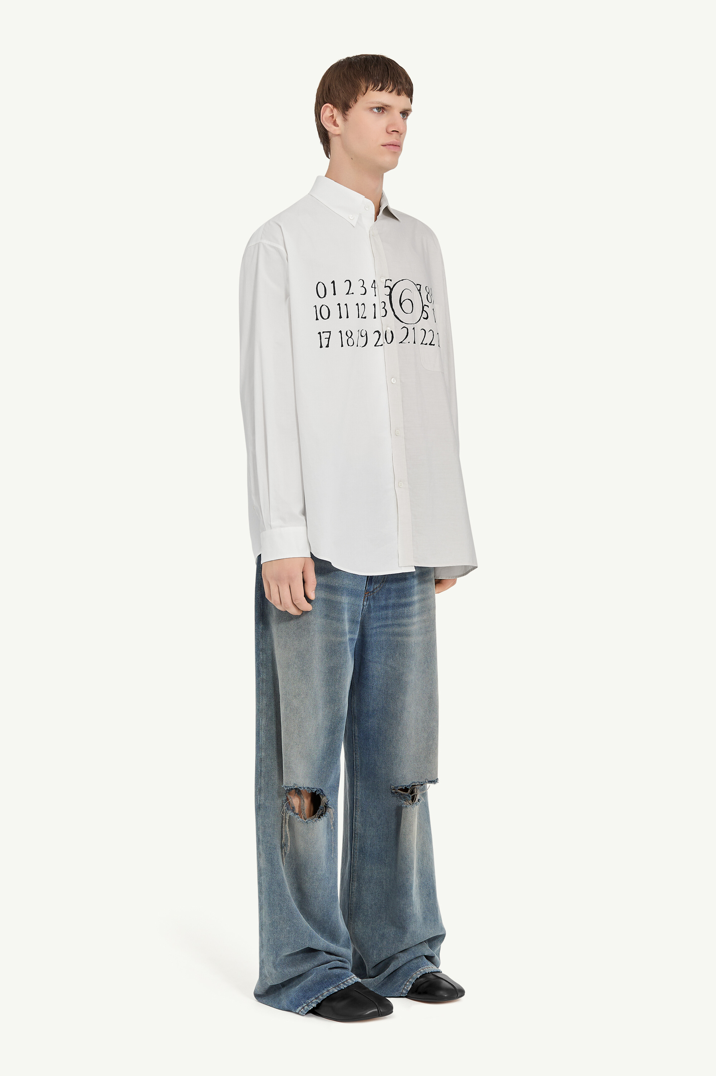 MM6 Maison Margiela アシンメトリーデザイントップス MM6 Maison Margiela アシンメトリー シャツ | ホワイト | FARFETCH JP