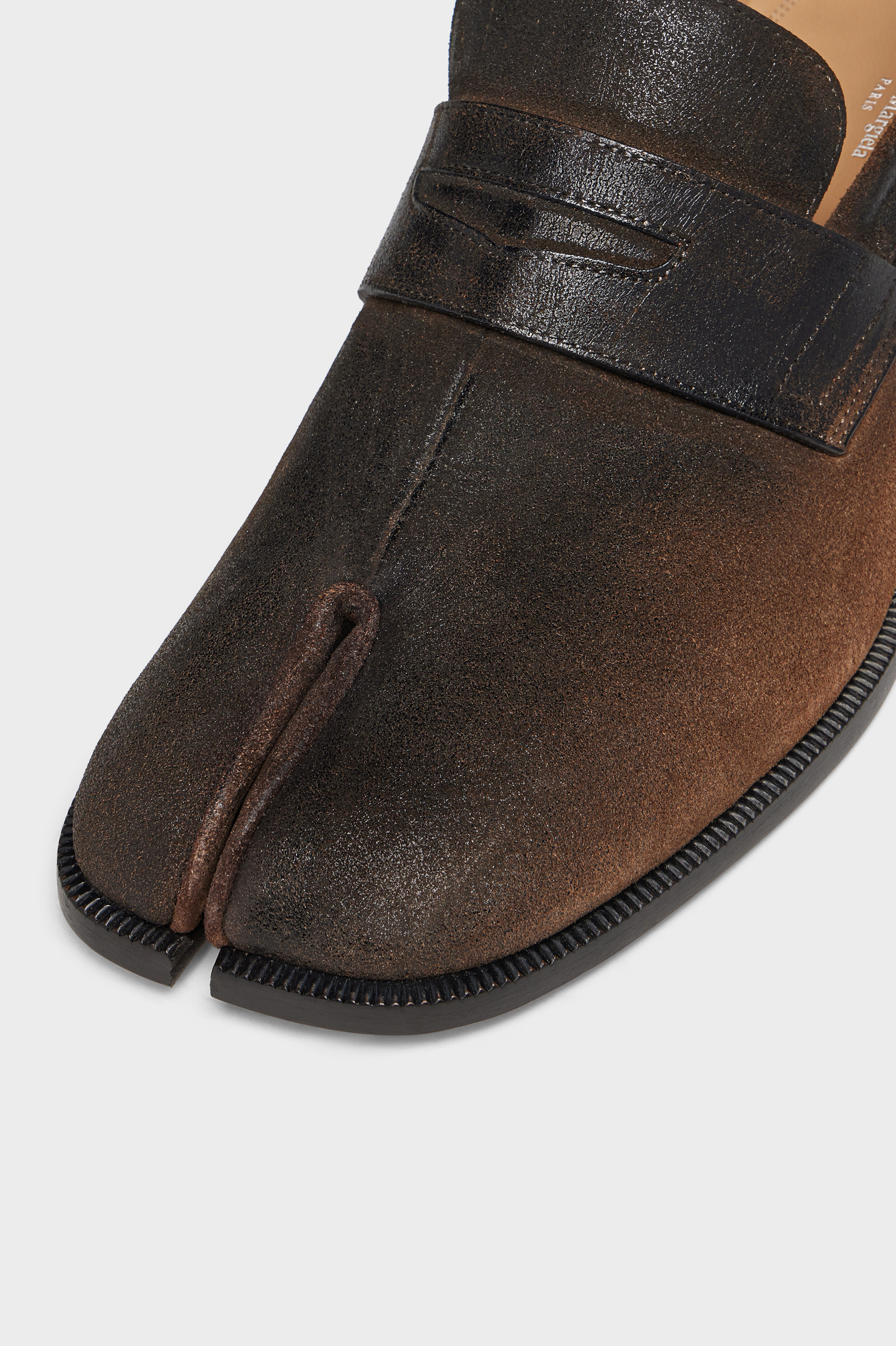 TABI CITY LOAFERS BABOUCHE