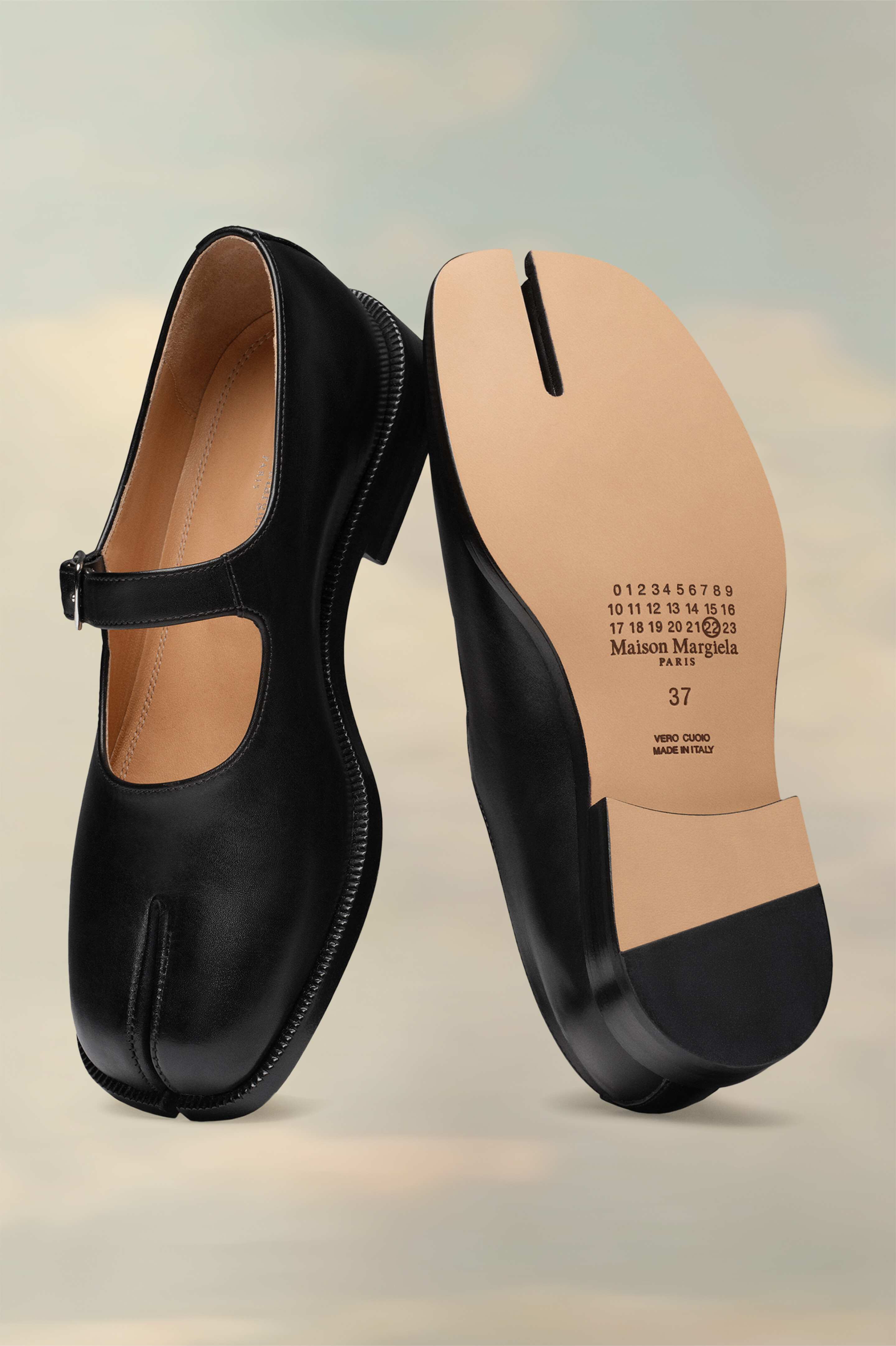 Tabi Leather Mary Jane Shoes Black | Maison Margiela