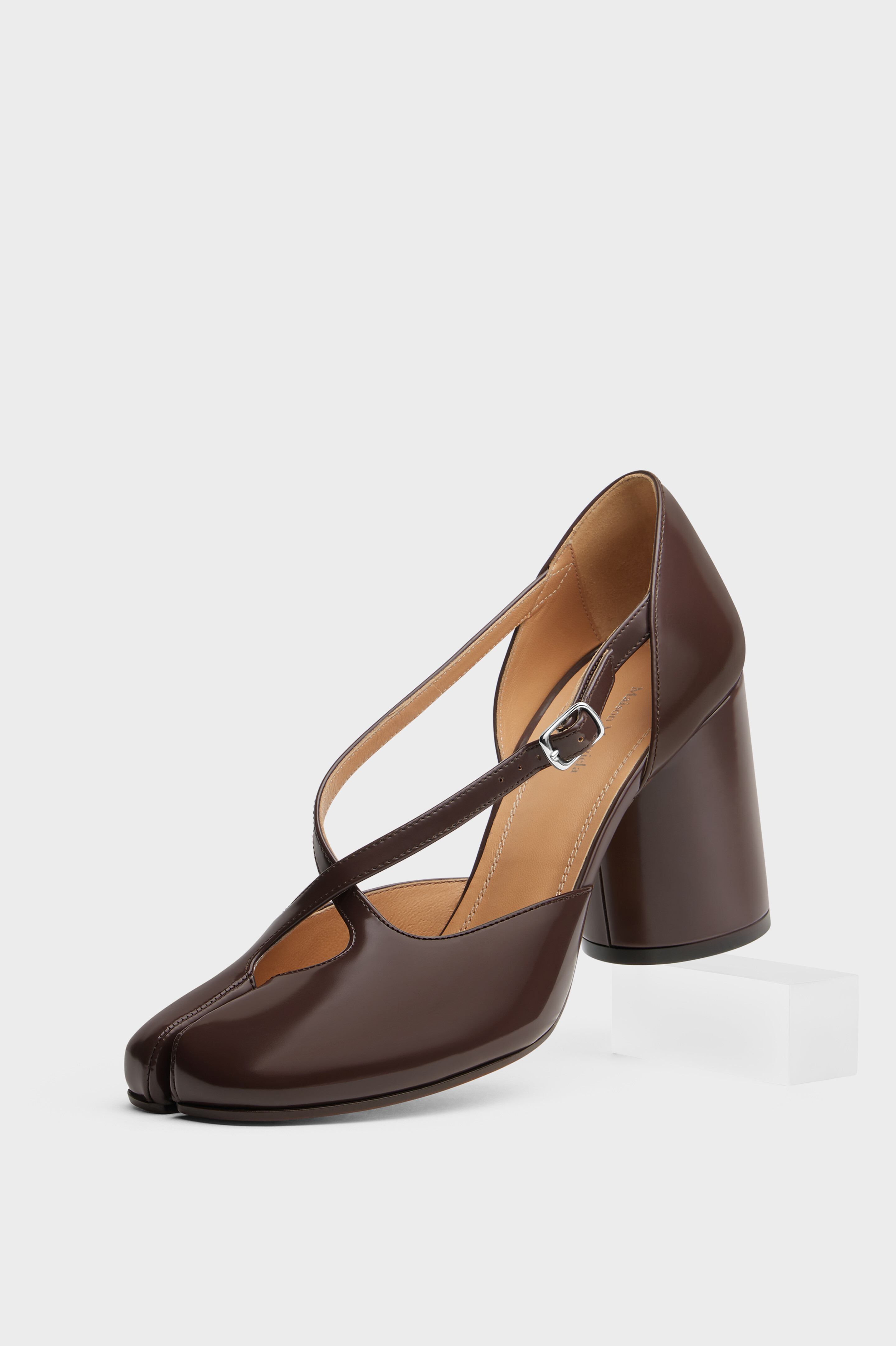 ブラウン つま先分かれブーティ　マルジェラ MAISON MARGIELA Leather-trimmed canvas boots | THE OUTNET