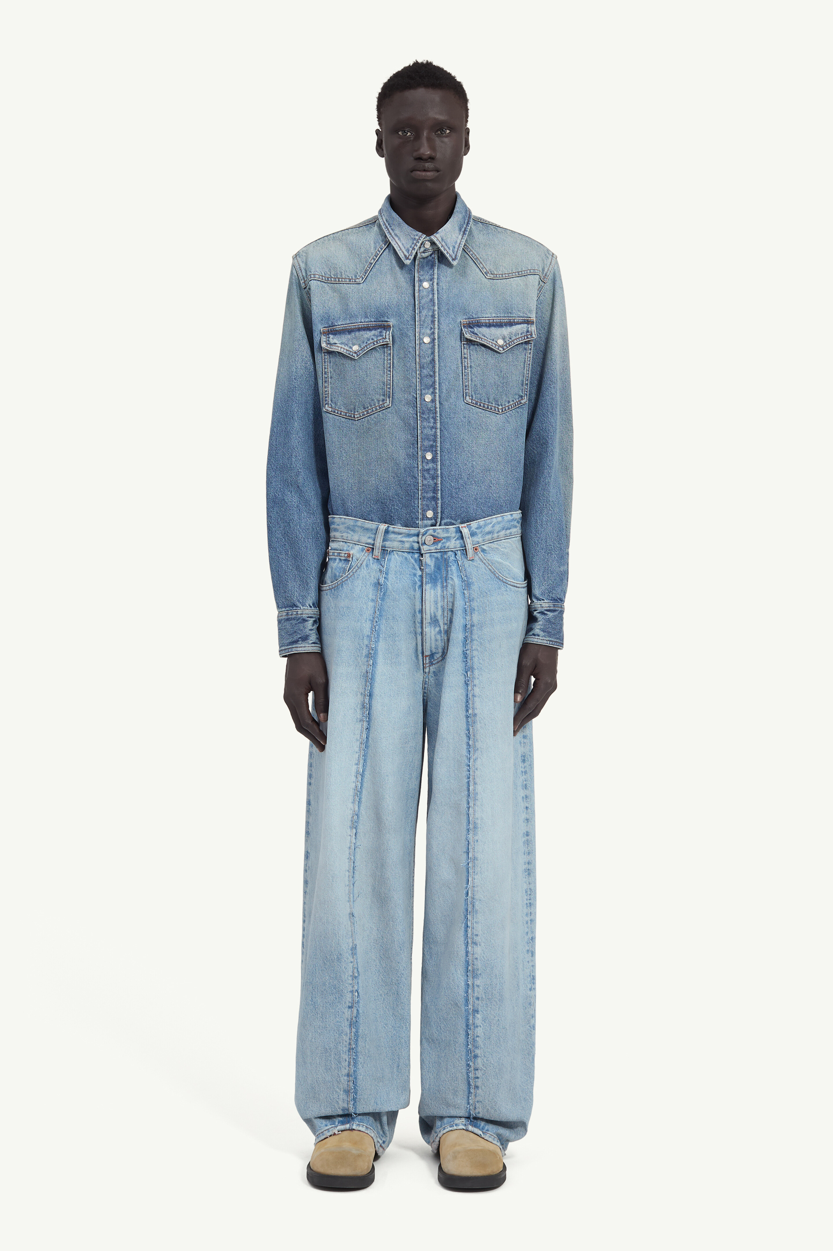 Wide-leg jeans