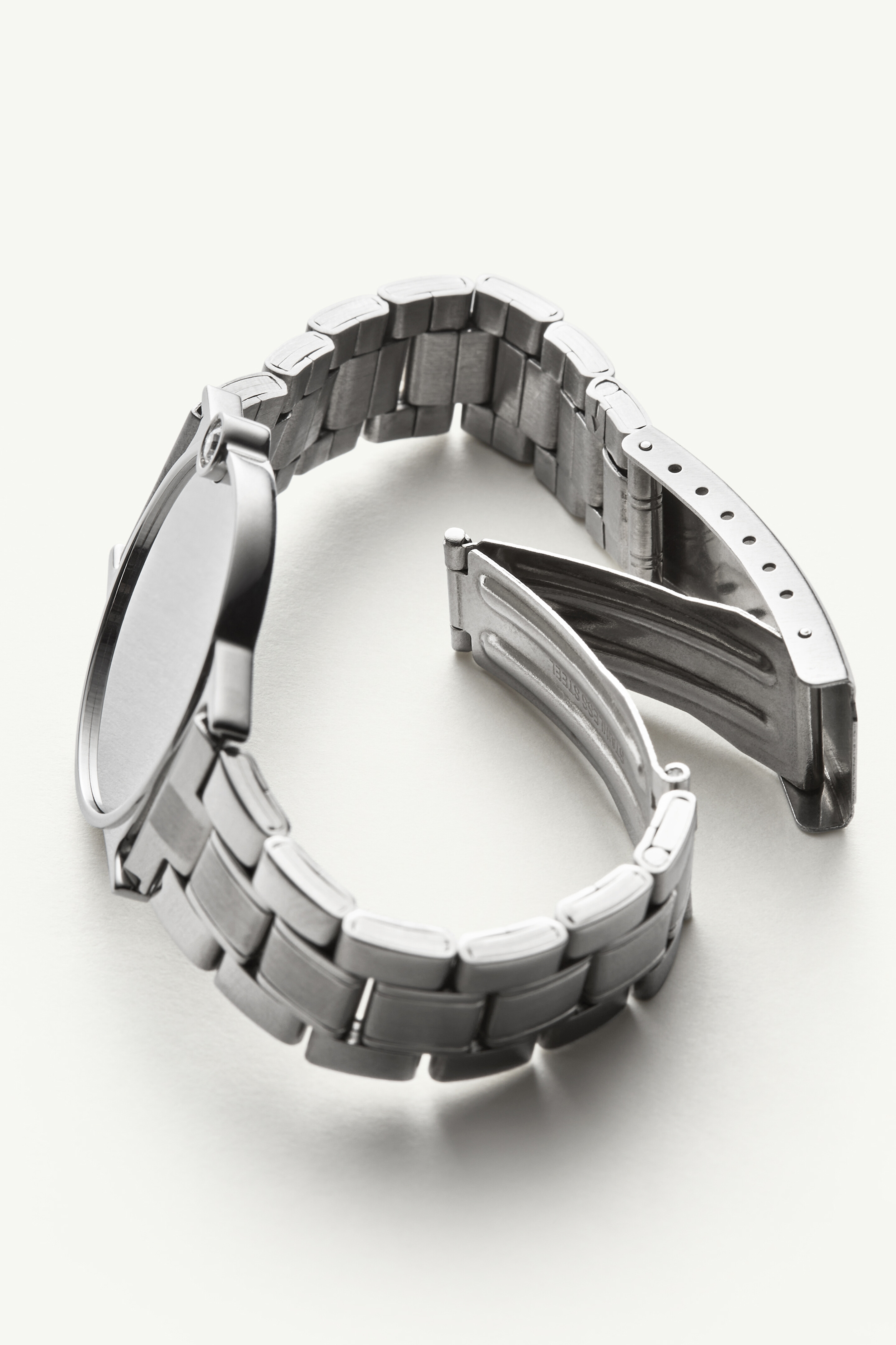 Mirror-faced metal bracelet 2