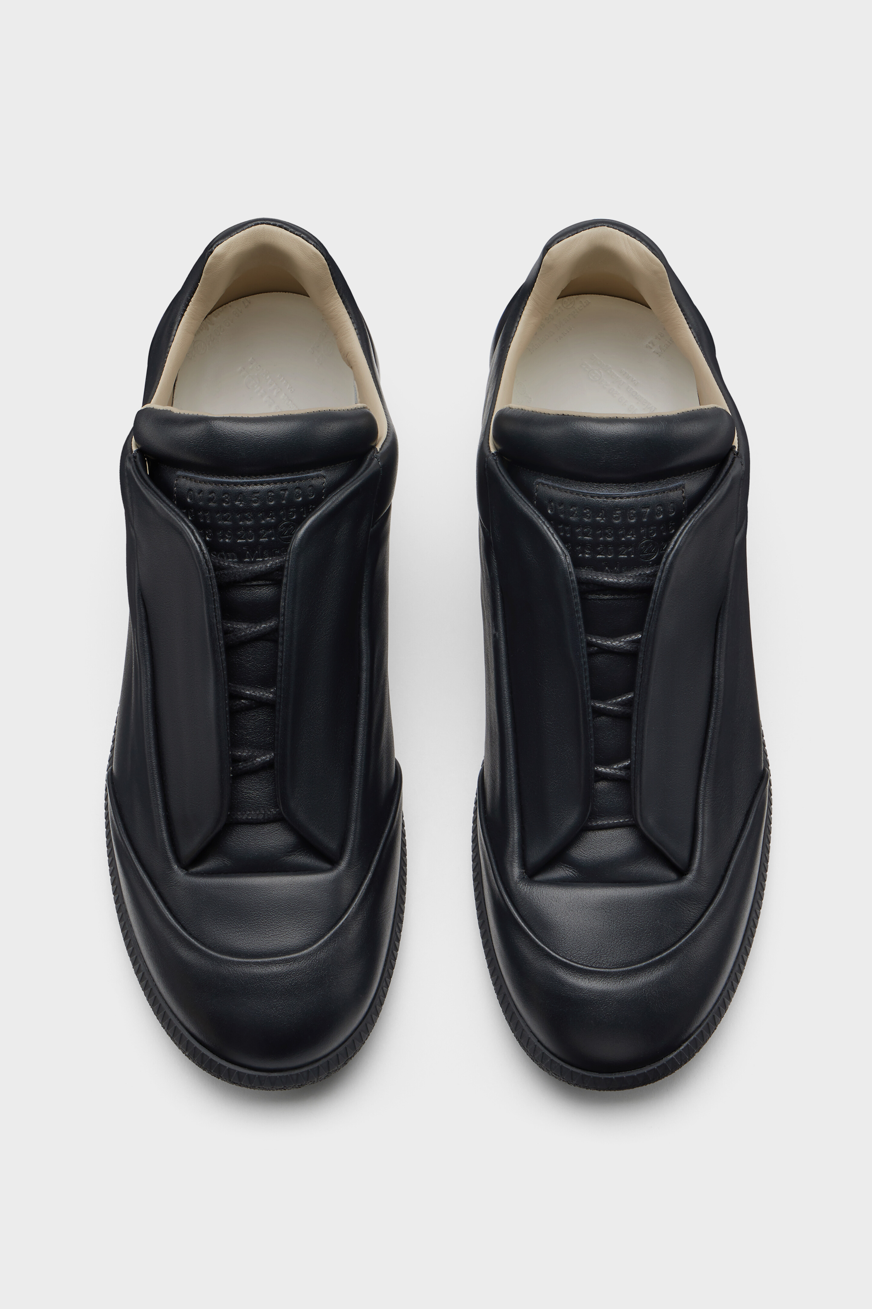 FUTURE LOW-TOP