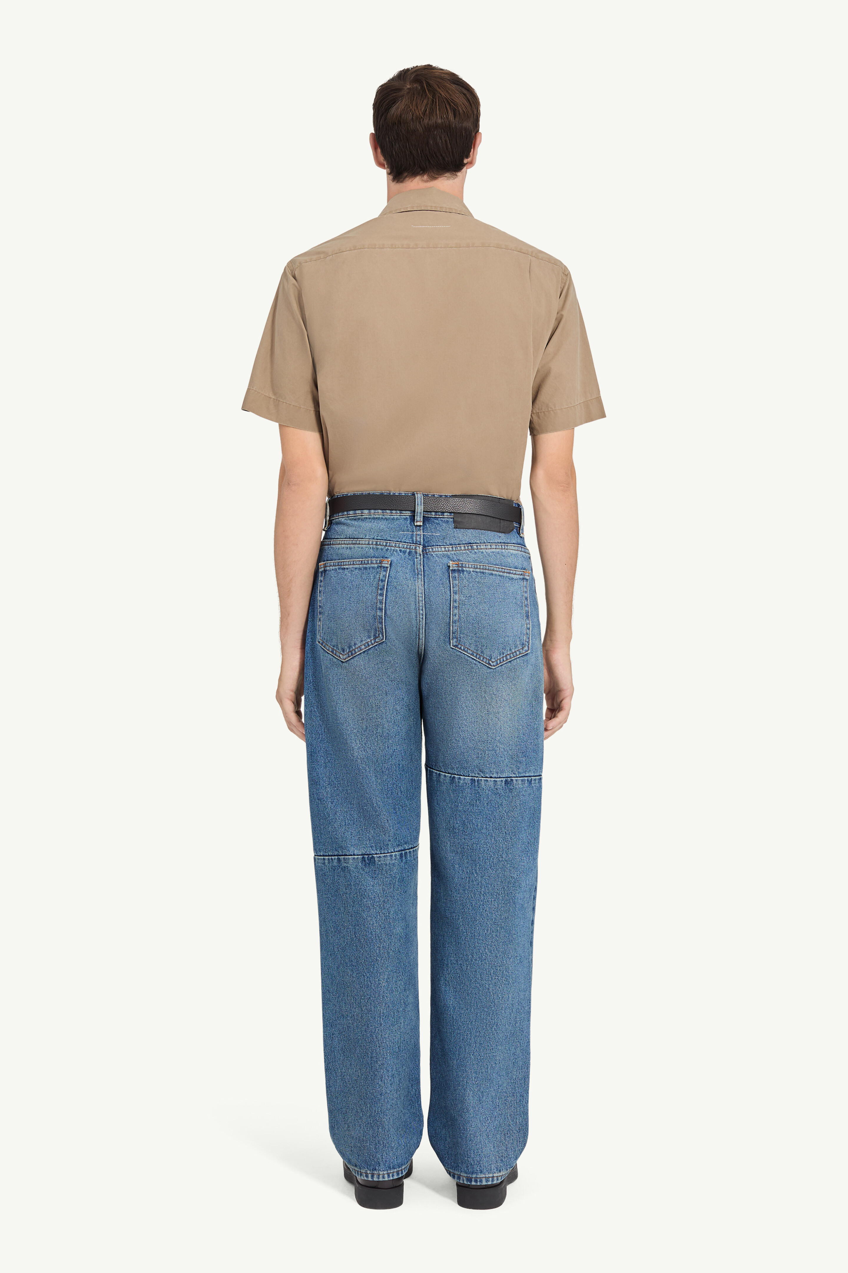 ストレートレッグ ジーンズ