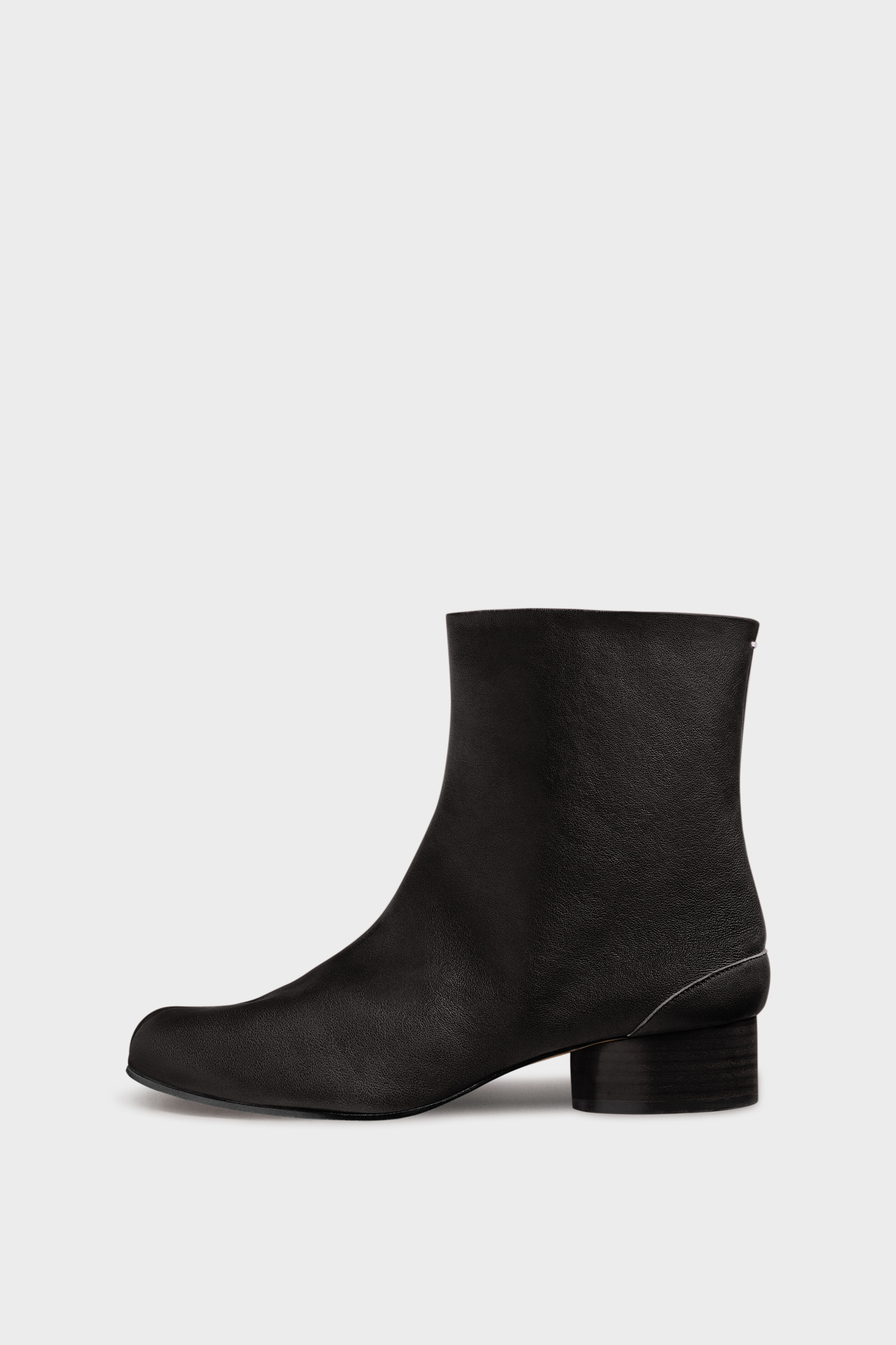 tabi ankle boots