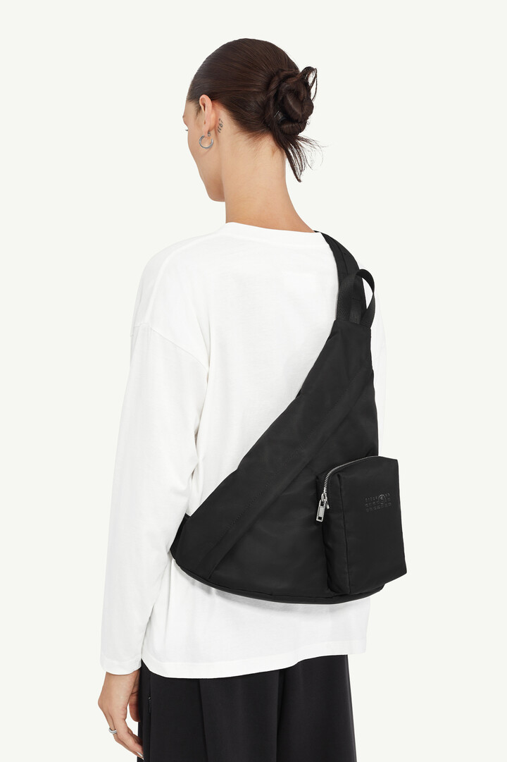即日発送MM6 Maison Margiela ナイロン製ブラックスリングバッグ MM6 エムエムシックス メゾンマルジェラ ボディバッグ JAPANESE