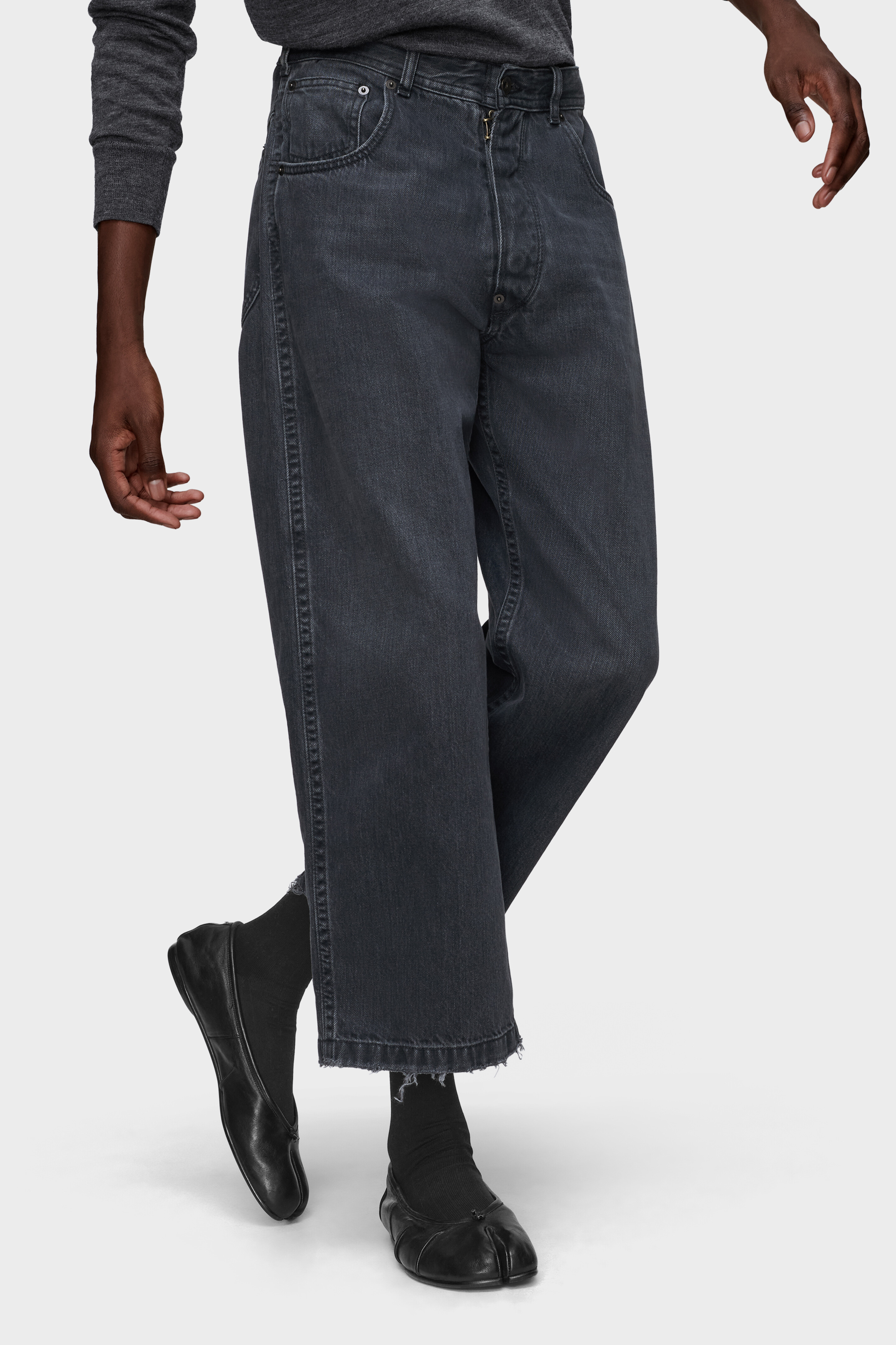 クロップドパンツ メゾンマルジェラ MM6 21SS 美品 デニム 切りっ デニム クロップドパンツ メゾンマルジェラ MM6 21SS 美品 切りっぱなし パンツ