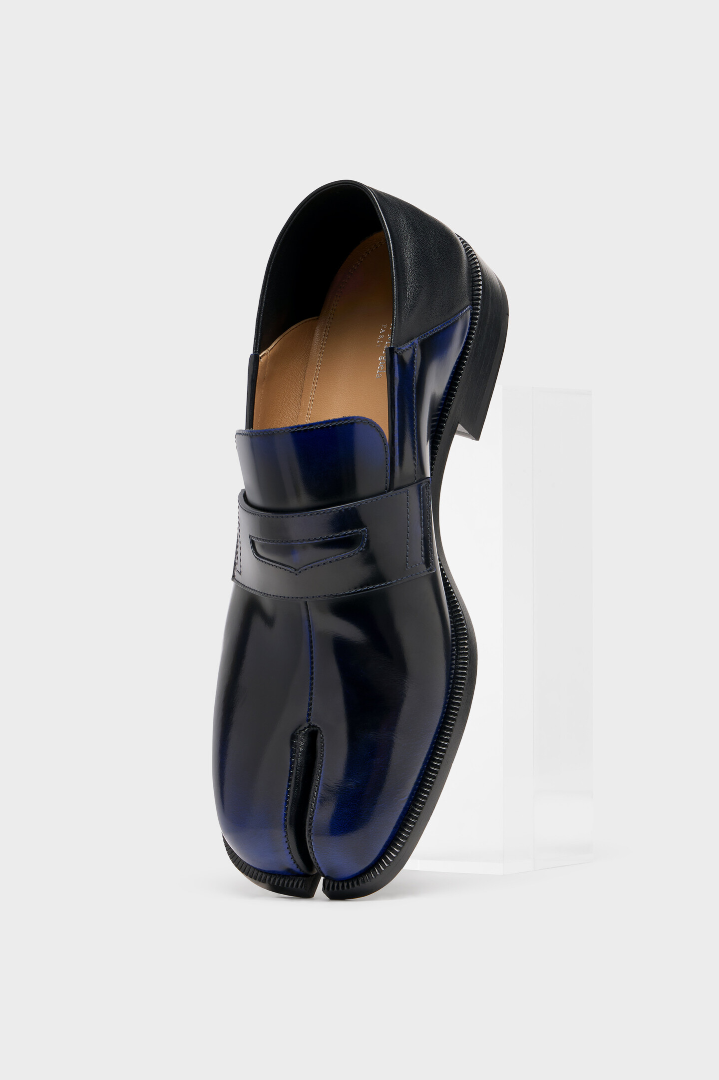 【タグ付き新品】Maison Margiela tabi ラバーシューズ 36 Dark Blue Tabi City Babouche Loafer | Maison Margiela Official