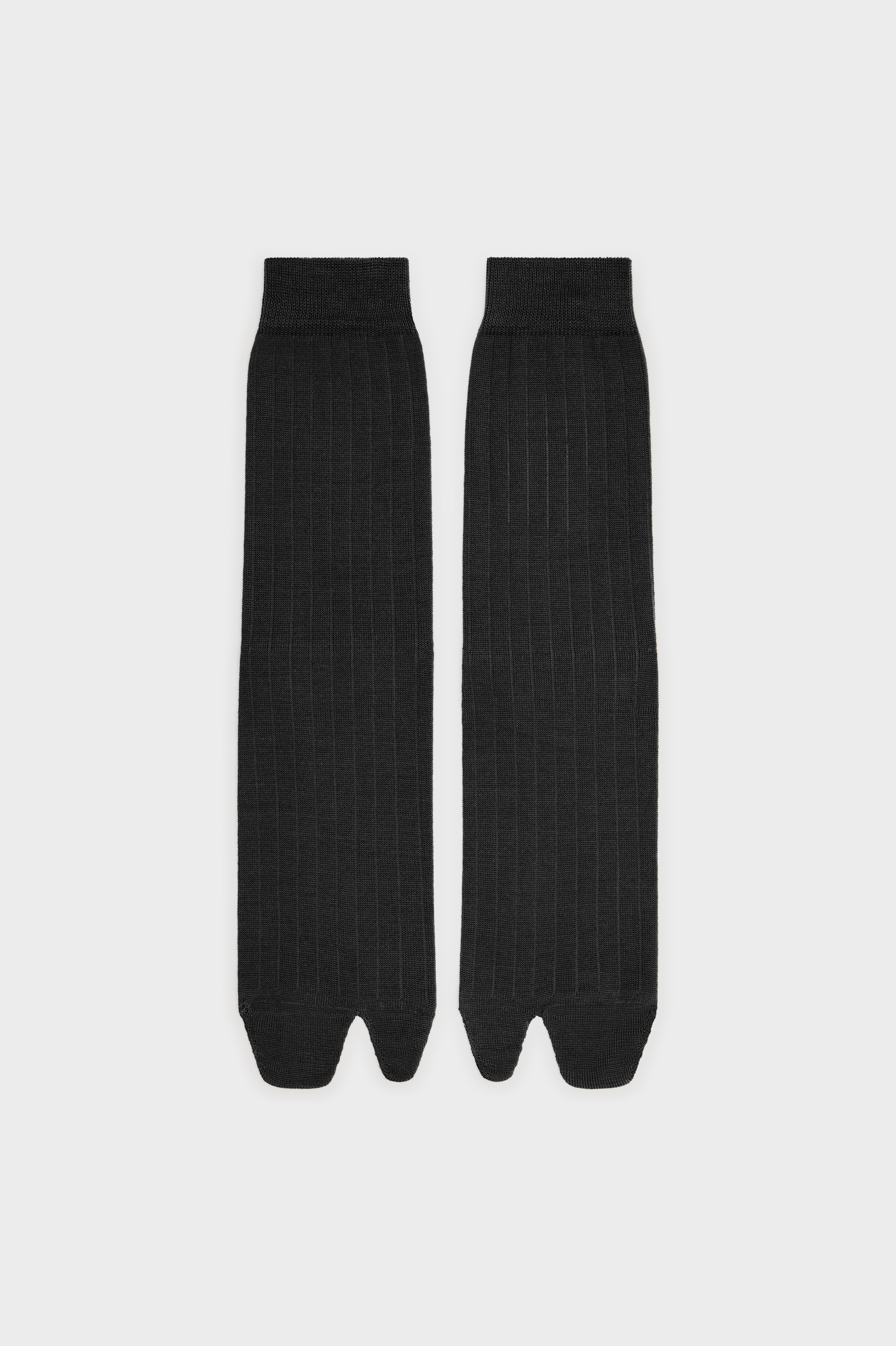 Tabi socks