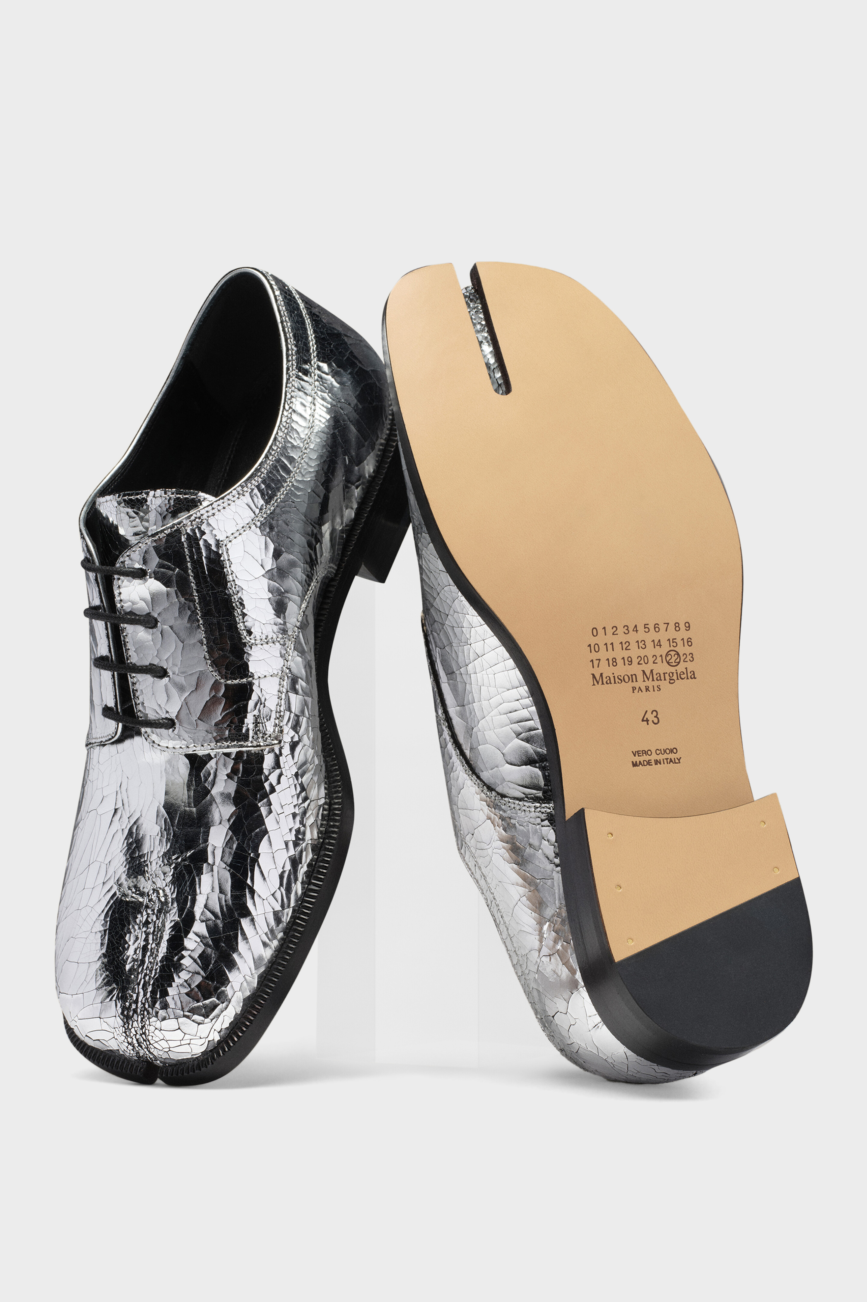 Tabi Mirror Brogues Silver - Split Toe | Maison Margiela